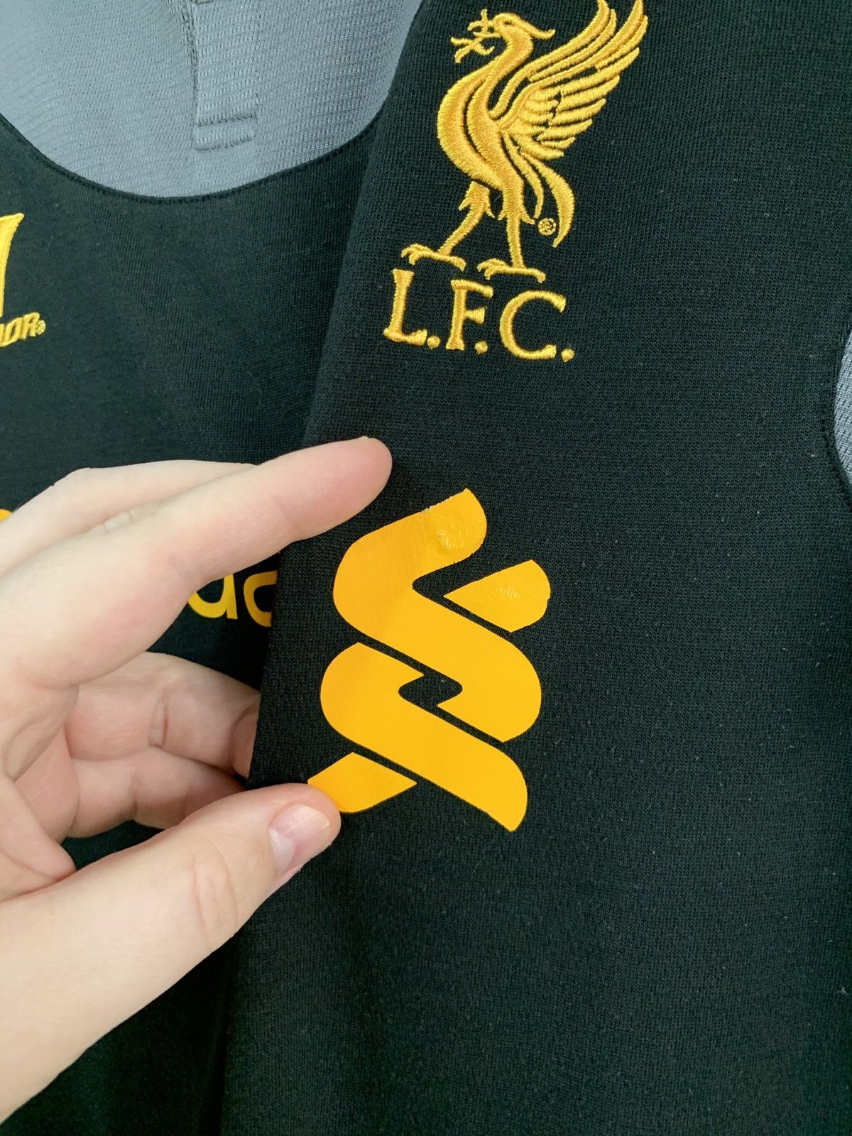 Warrior LIVERPOOL 2012 Away FOOTBALL SOCCER SHIRT JERSEY Warrior M Size US M / EU 48-50 / 2 - 11 Thumbnail
