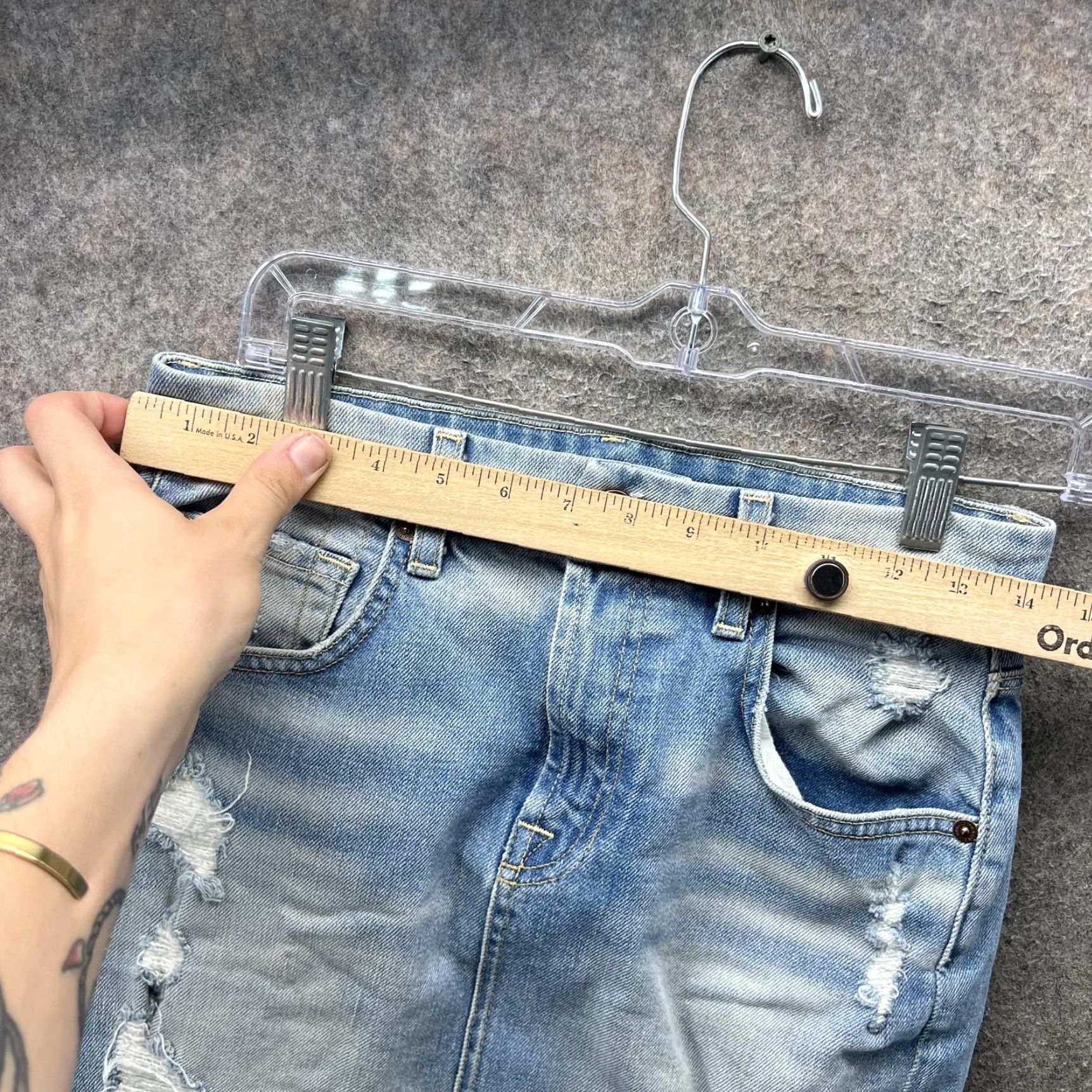 7 For All Mankind 7 For All Mankind Skirt Womens 26 Blue Denim Distressed Stretch Mini Casual Size 26" / US 2 / IT 38 - 4 Thumbnail