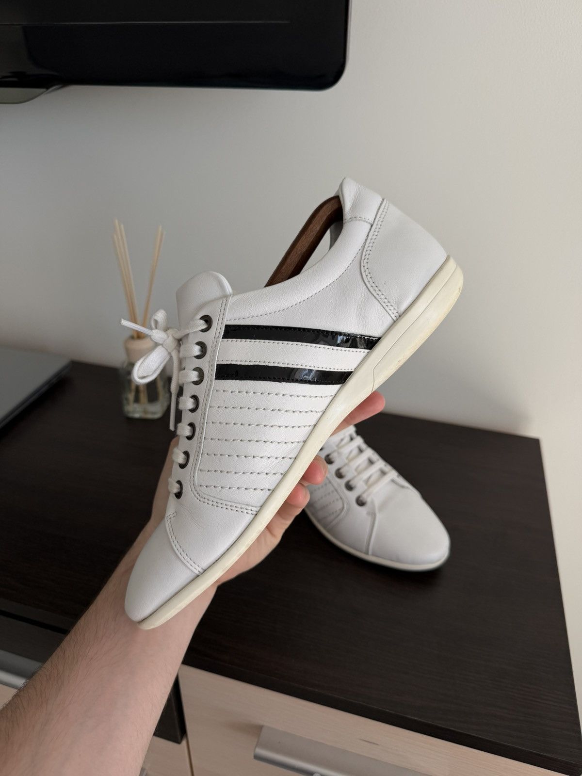 Versace VERSACE COLLECTION Baskets Blanc Pour Homme lace-up shoes Size US 7 / EU 40 - 8 Thumbnail