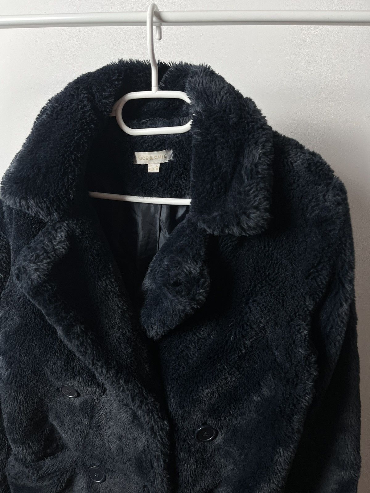 Japanese Brand Vintage Woman’s Faux Fur Heavy Y2K Jacket / Coat Size M / US 6-8 / IT 42-44 - 2 Thumbnail