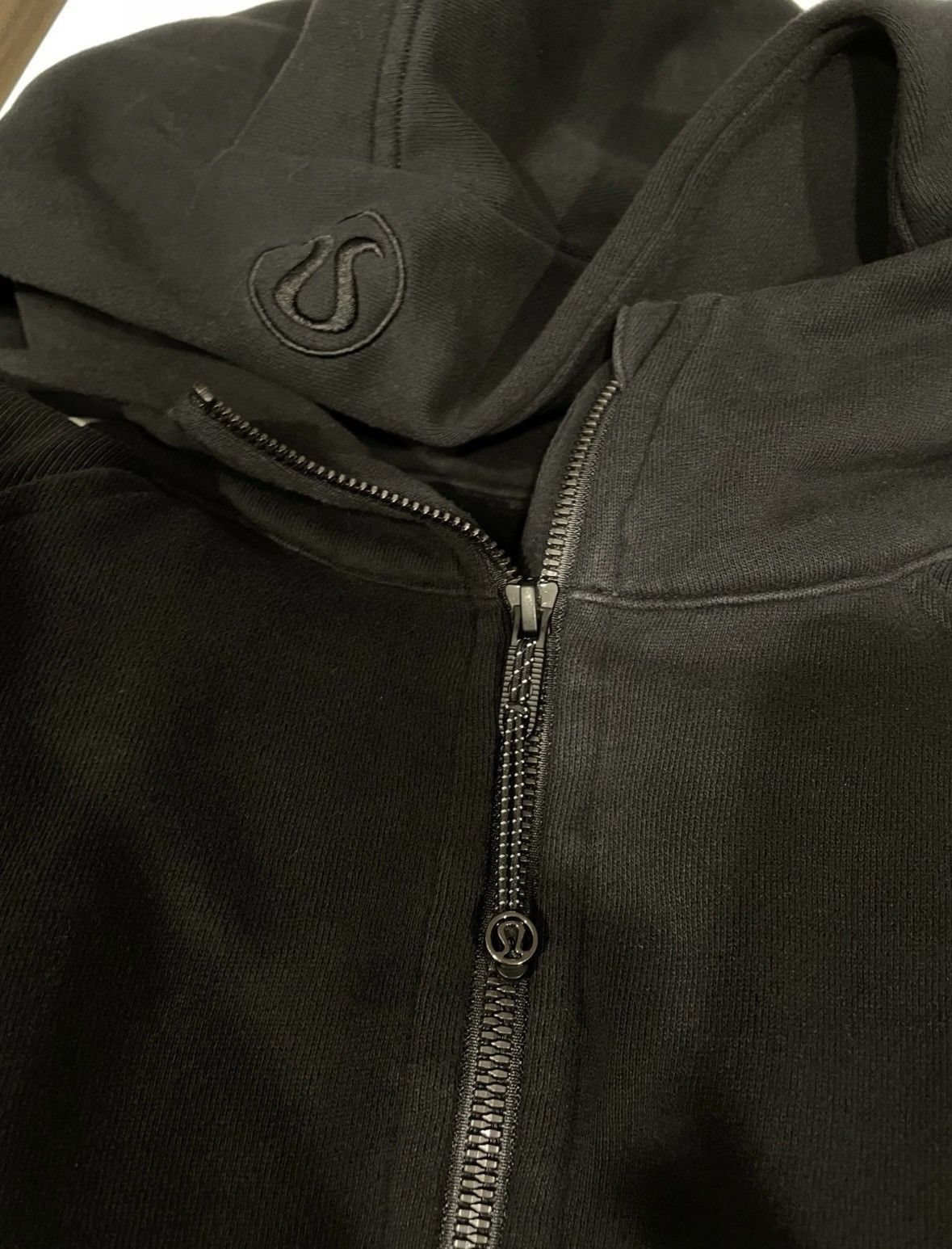 Lululemon black lululemon half zip scuba Size S / US 4 / IT 40 - 4 Thumbnail