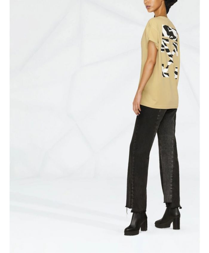 Off-White o1mle0425 Zebra Arrow Cropped T-Shirt in Camel Size XS / US 0-2 / IT 36-38 - 3 Thumbnail