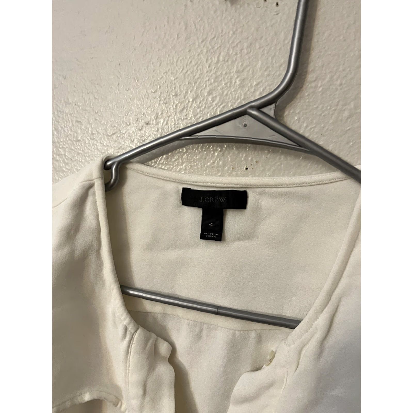 J.Crew J.Crew White Long Sleeve Henley Style Blouse Women Size 4 Stretch Italian Hidden Neckline A9993 Size S / US 4 / IT 40 - 3 Thumbnail