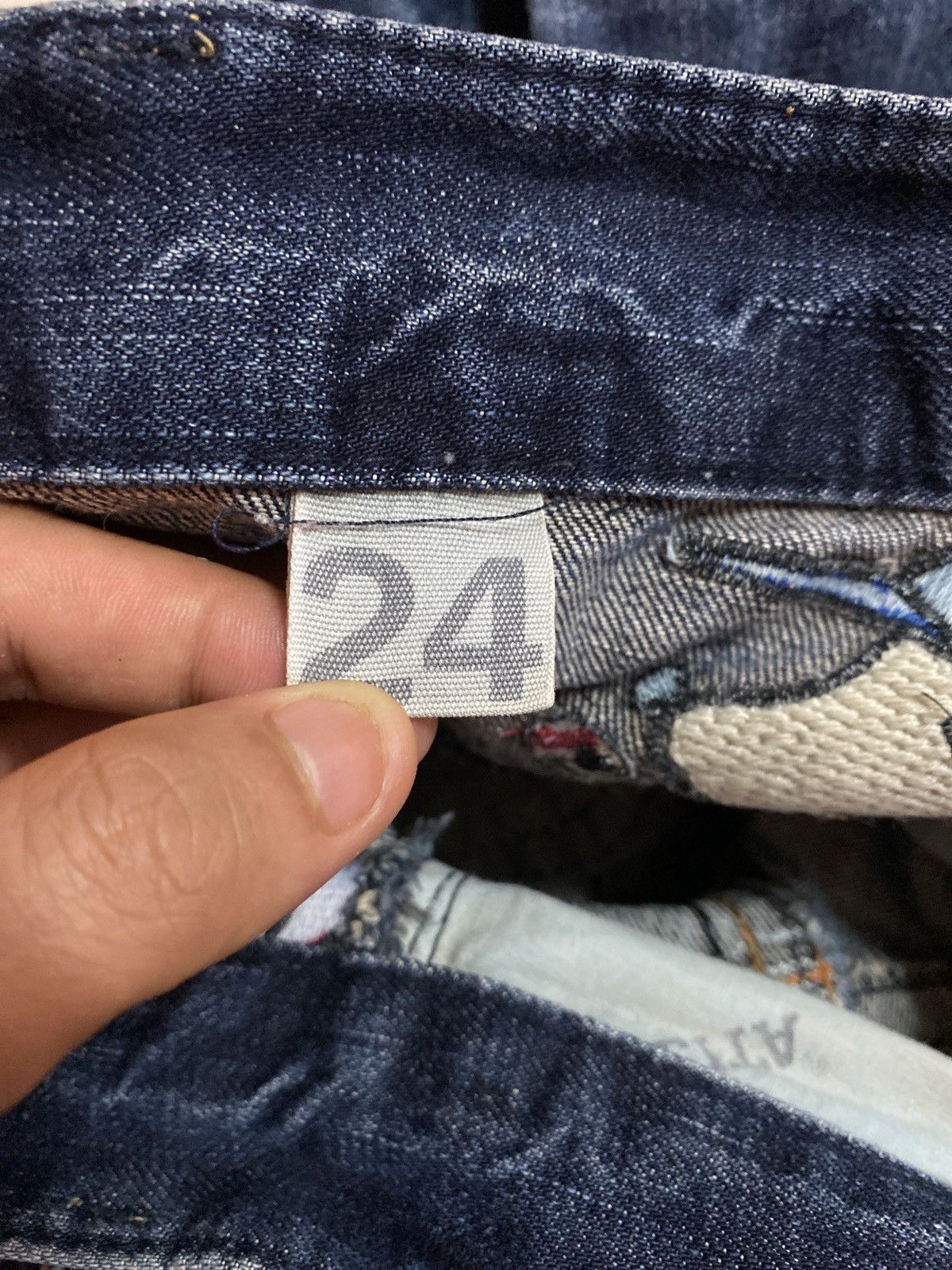 Japanese Brand × Vintage Rare Yoshitomo Nara Lolita Embroidered Jeans Size US 28 / EU 44 - 15 Thumbnail