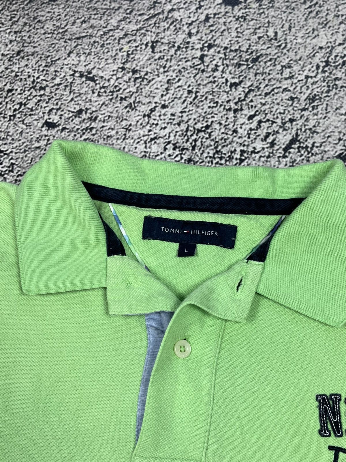 Tommy Hilfiger Vintage Y2K Tommy Hilfiger Polo Chief Keef style size L Size US L / EU 52-54 / 3 - 5 Thumbnail