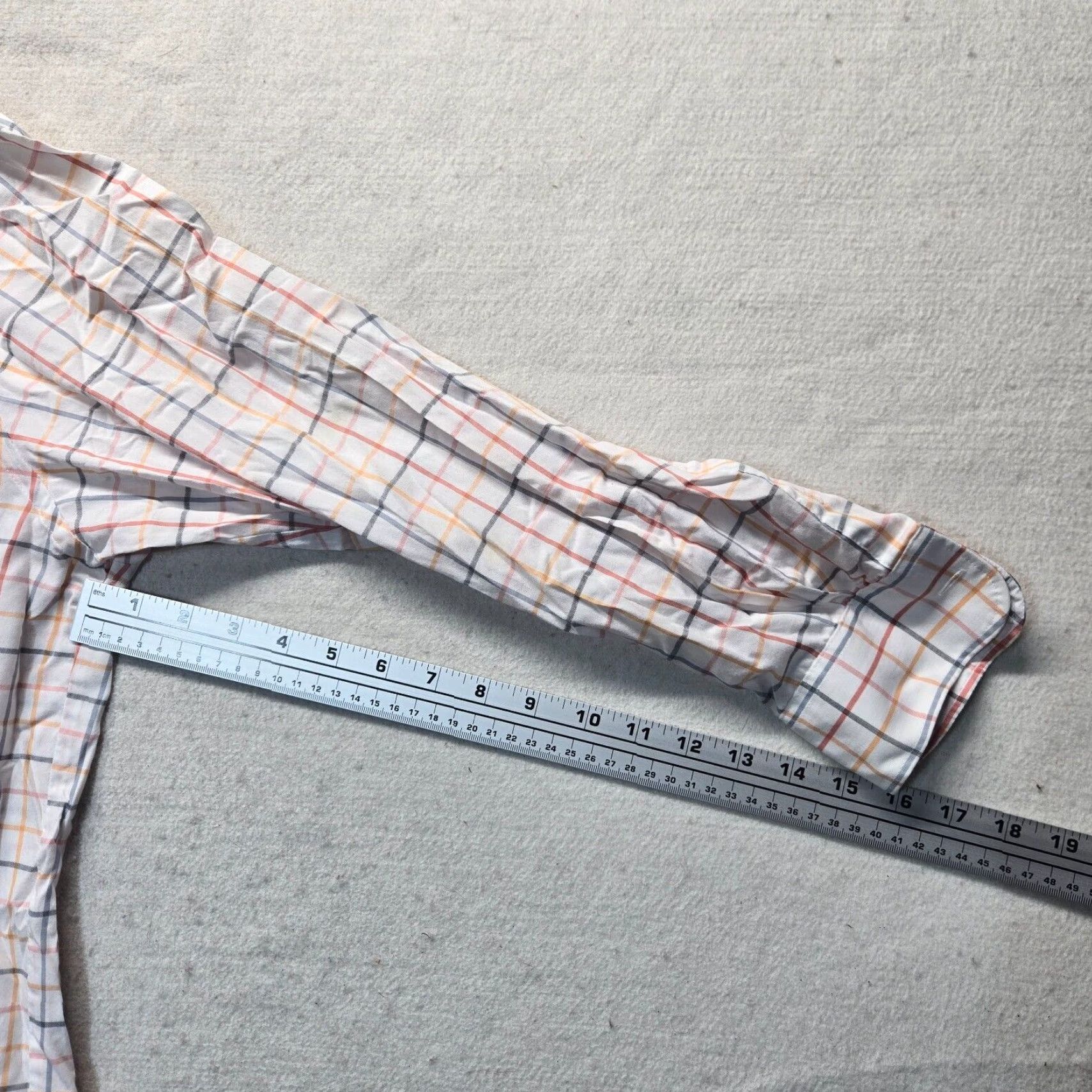 Van Heusen Van Heusen Shirt Button-Up Men 16.5 Reg White Checkered Long Sleeve Collared VINTAGE No 16.5 32/33 Size US L / EU 52-54 / 3 - 5 Thumbnail
