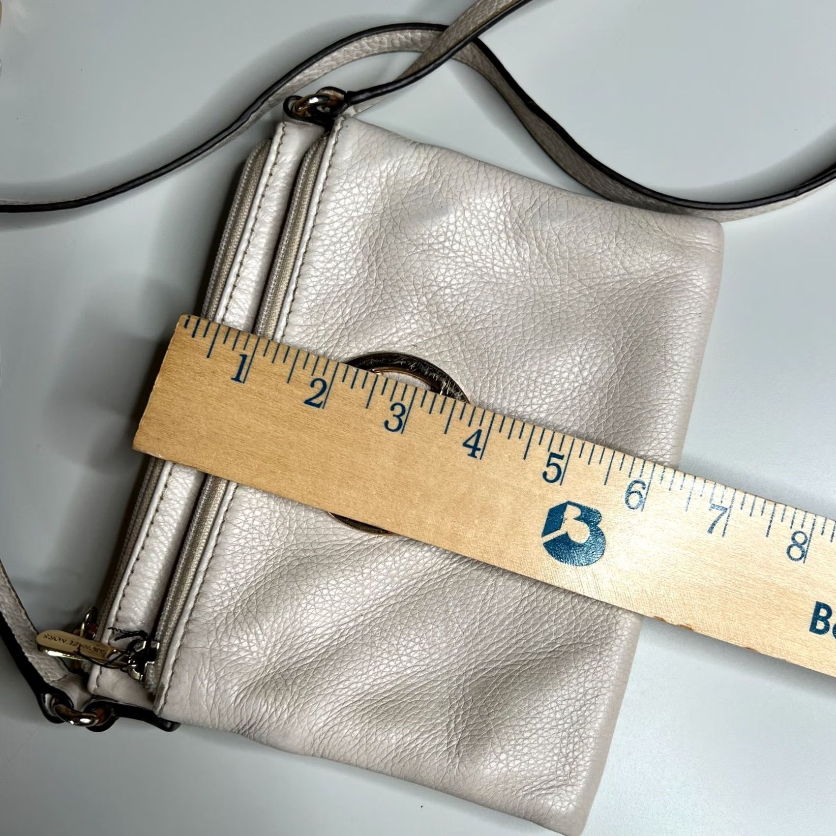 Michael Kors Michael Kors Fulton Crossbody Bag Vanilla Pebbled Leather OD-1409 MK Logo Purse Small Women Crossbody Bag Size ONE SIZE - 2 Thumbnail