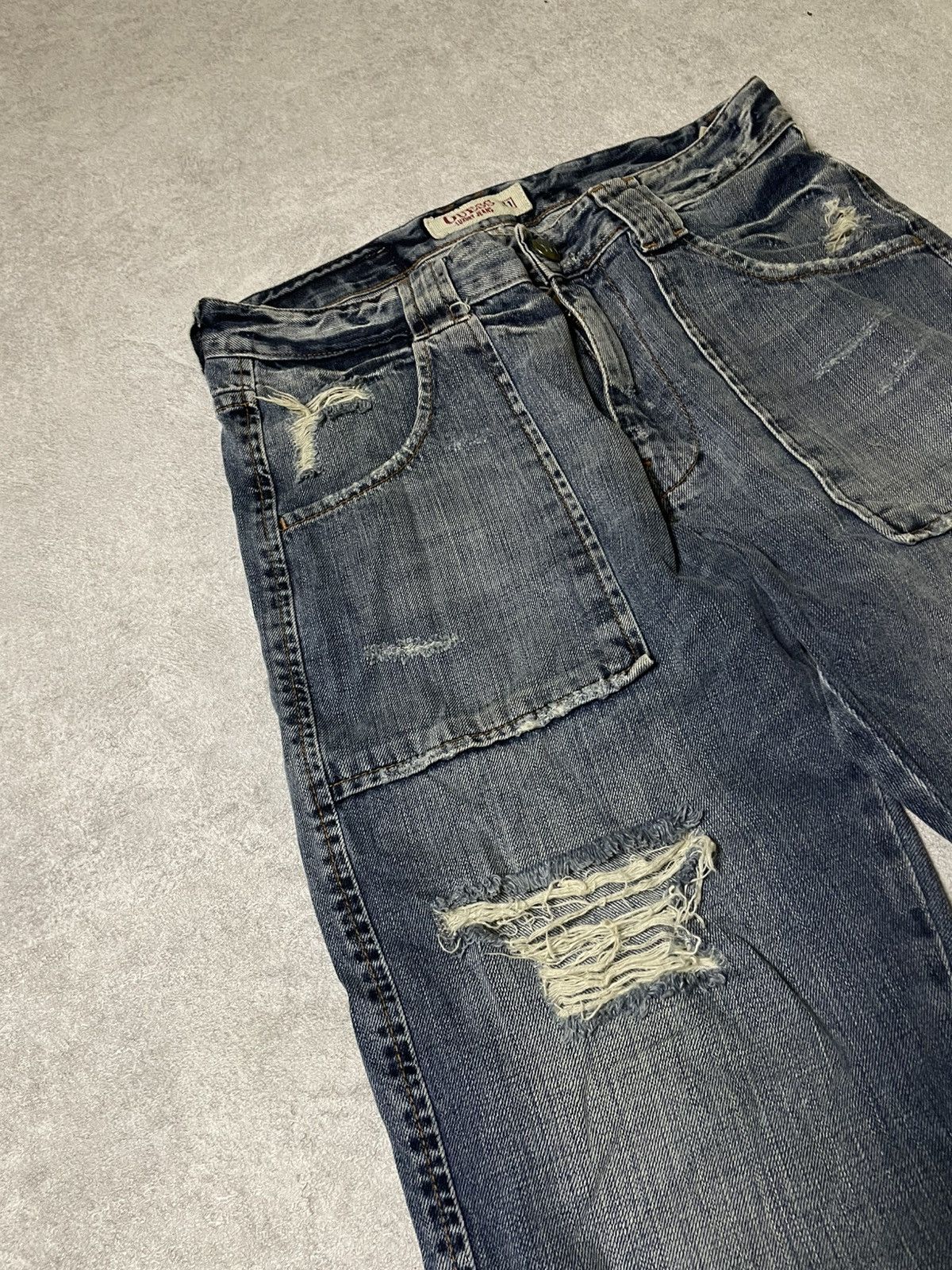 Guess IfSixWasNine Skull USA 99’ LGB Distressed LUXURU GUESS jeans Size US 31 - 6 Thumbnail
