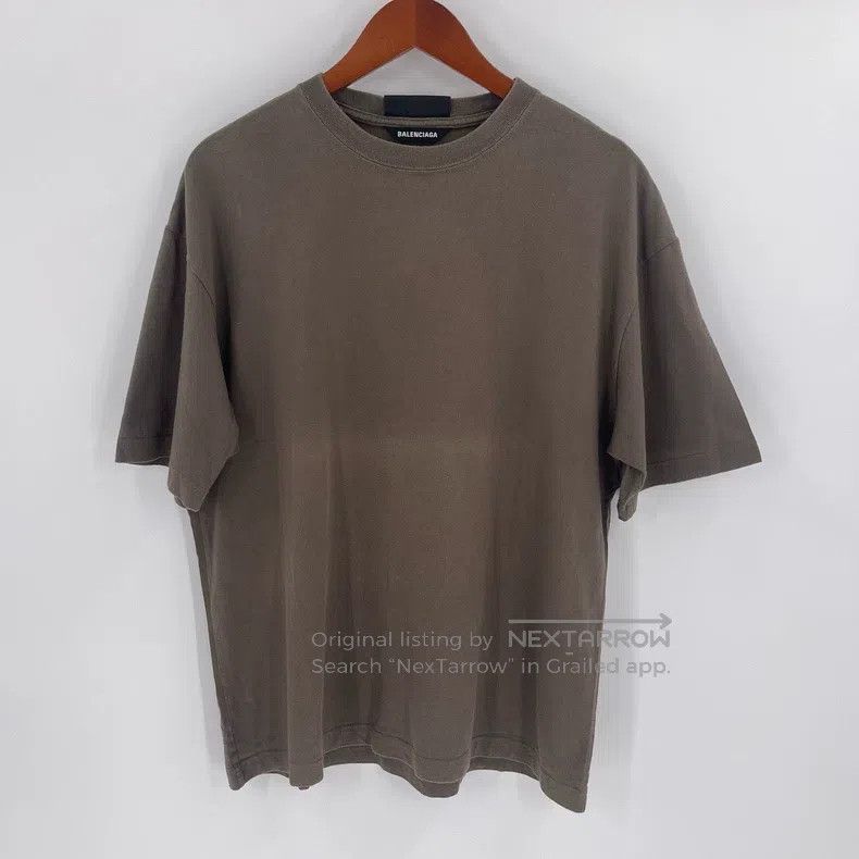 Balenciaga Balenciaga Plain Logo Printed Round Neck Short Sleeve Size US L / EU 52-54 / 3 - 1 Thumbnail