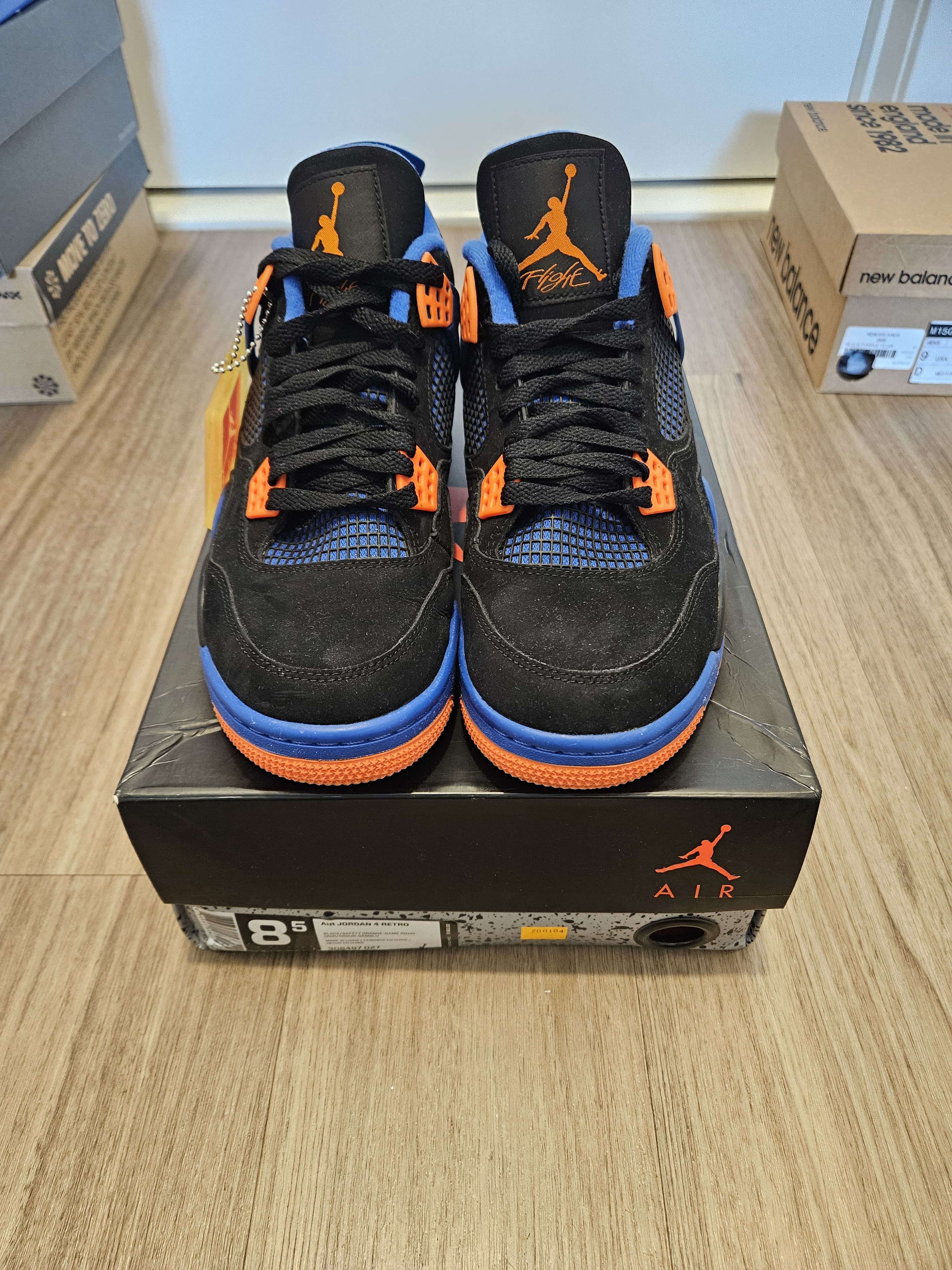 Jordan Brand Rare Jordan 4 Retro Cavs Men's Size US 8.5 / EU 41-42 - 6 Thumbnail