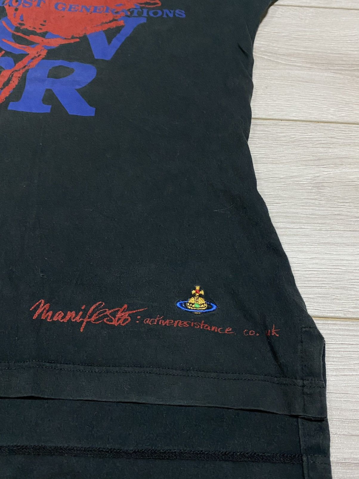 Vivienne Westwood Vivienne Westwood orb Art Lover the lost generation tee eb0 Size US L / EU 52-54 / 3 - 5 Thumbnail