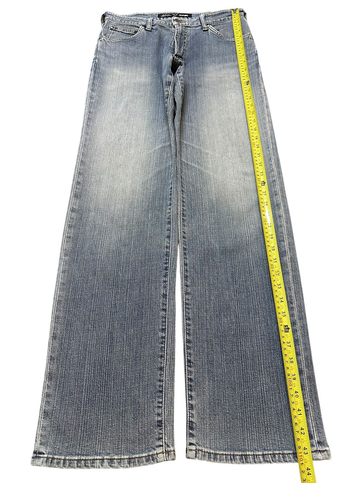 Wrangler Vintage Wrangler Faded Wash Jeans Size US 31 - 11 Thumbnail