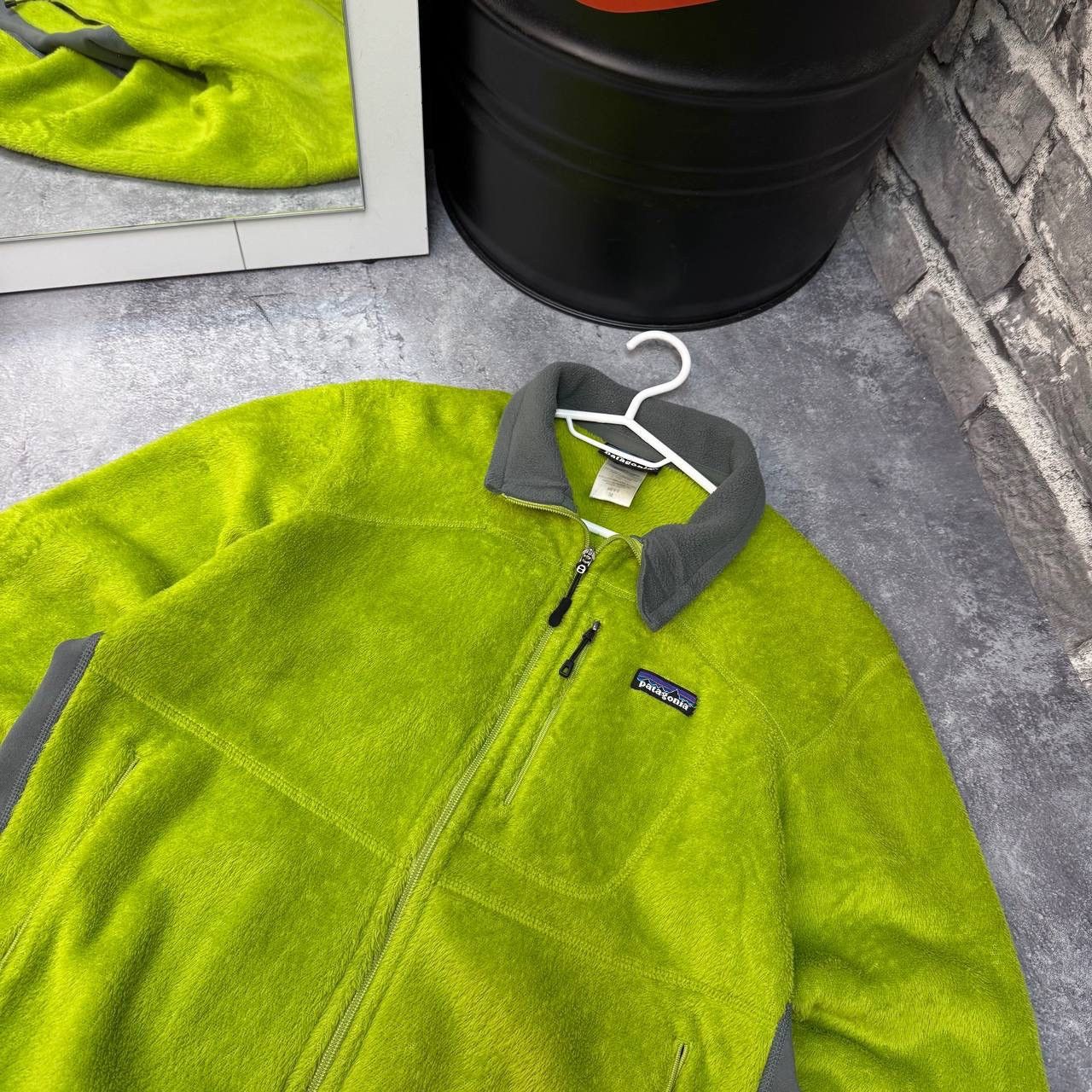 Patagonia Patagonia Jacket Grinch Green R2 Zip Polartec Fleece Size US M / EU 48-50 / 2 - 2 Thumbnail
