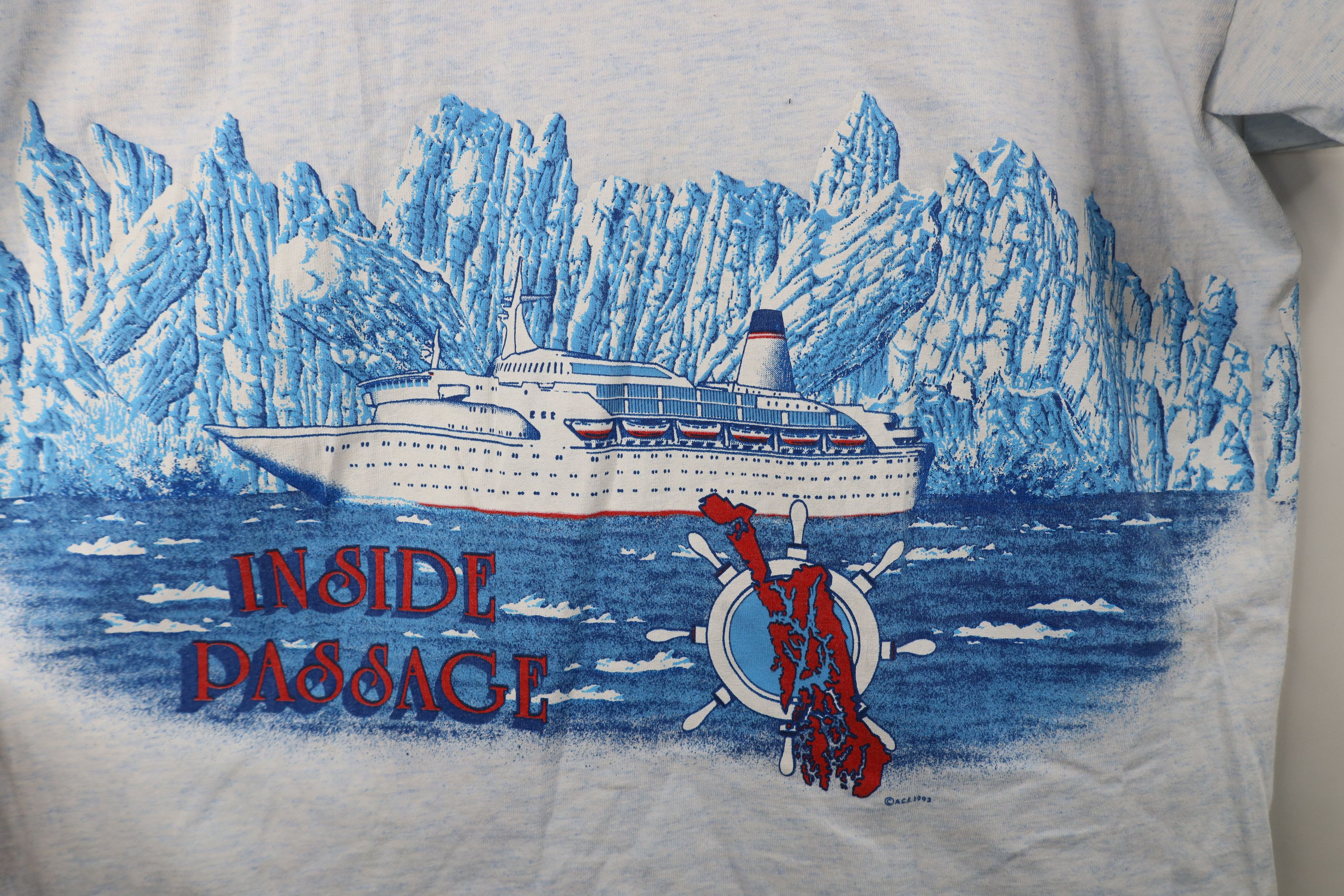 Vintage Vintage 90s Streetwear Print Alaska Cruise Ship T-Shirt USA Size US L / EU 52-54 / 3 - 11 Thumbnail