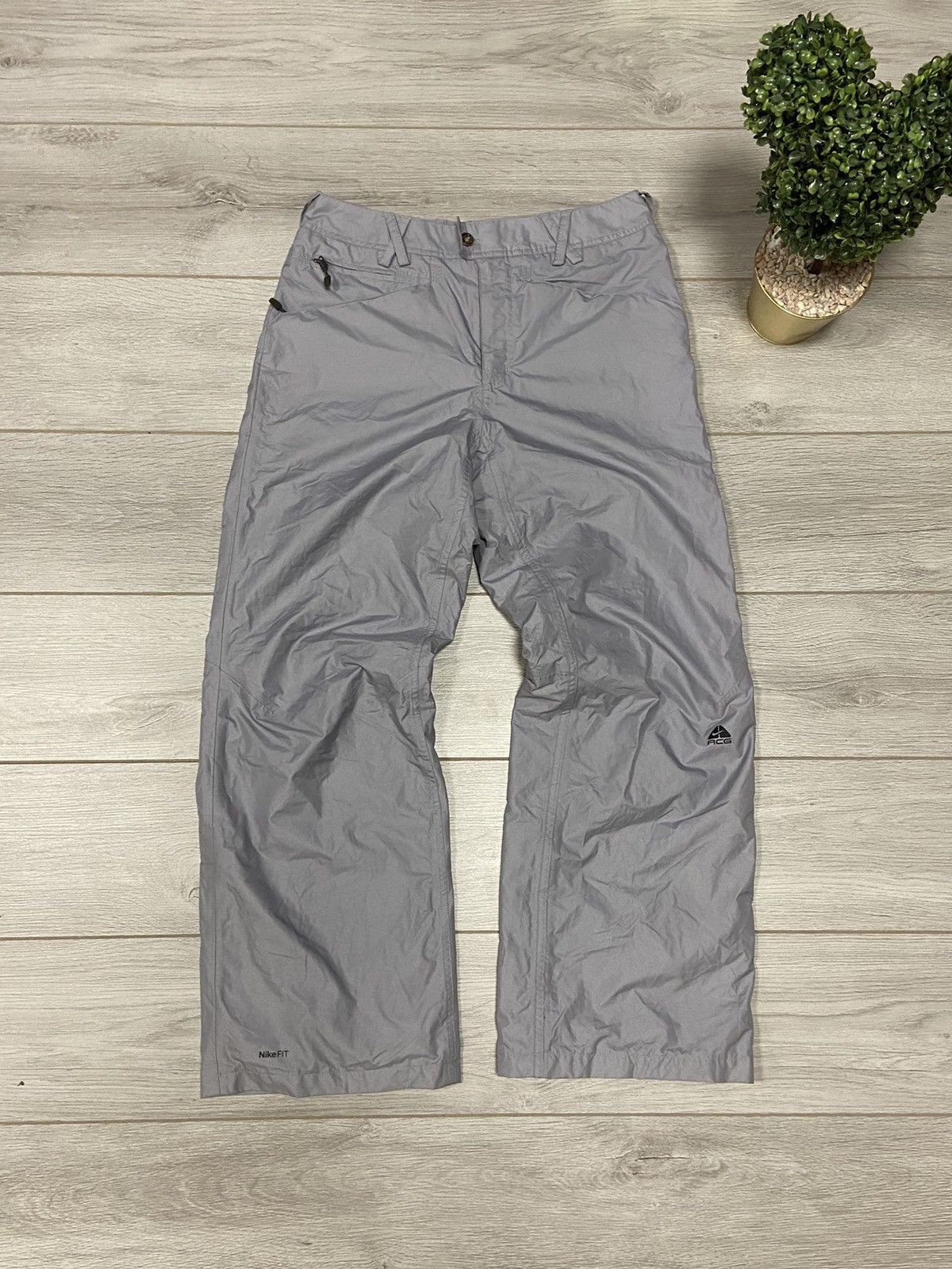Nike ACG Nike acg vintage multi pocket ski pants snowboard Size US 30 / EU 46 - 1 Thumbnail