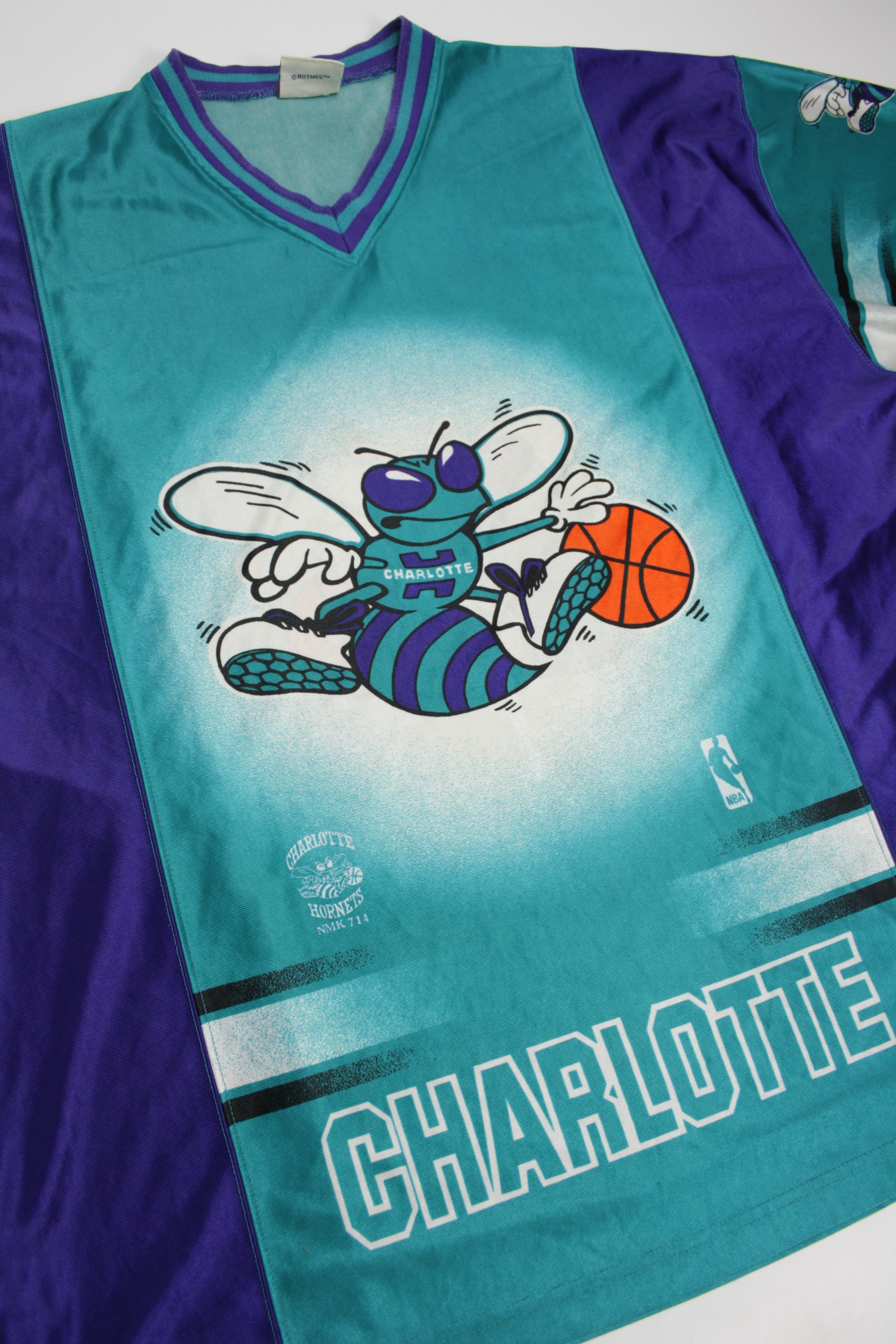 Nutmeg Mills 90s Vintage Charlotte Hornets NBA Satin Jersey