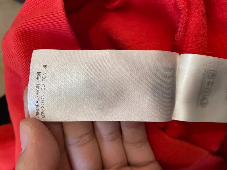 Louis Vuitton Louis Vuitton size 4l Red graffiti logo hooded sweatshirt Size US XXL / EU 58 / 5 - 4 Thumbnail