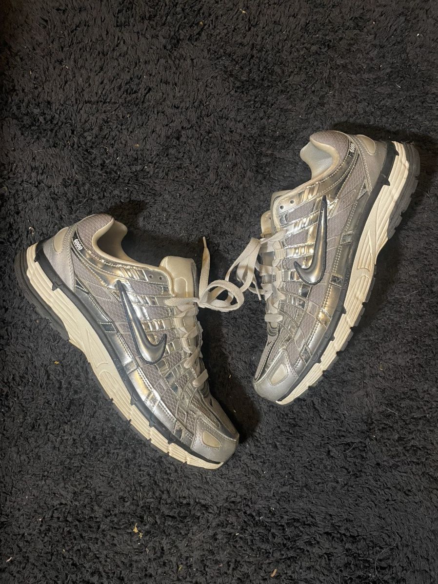 Nike Nike P-6000 Metallic Silver Size US 11 / EU 44 - 1 Thumbnail