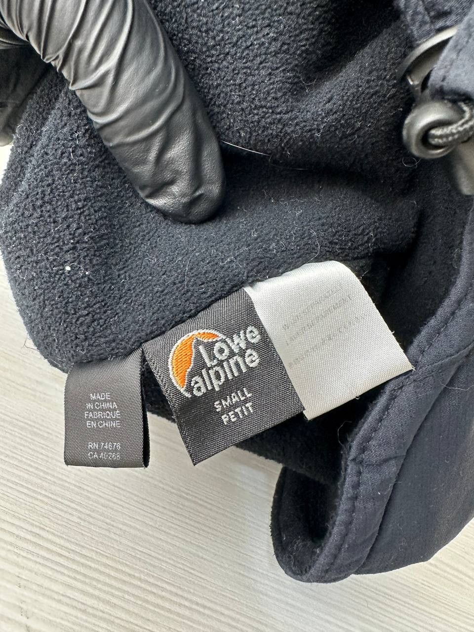 Other Lowe Alpine Waterproof Hat Black Nylon Fleece Adjustable Size ONE SIZE - 6 Thumbnail