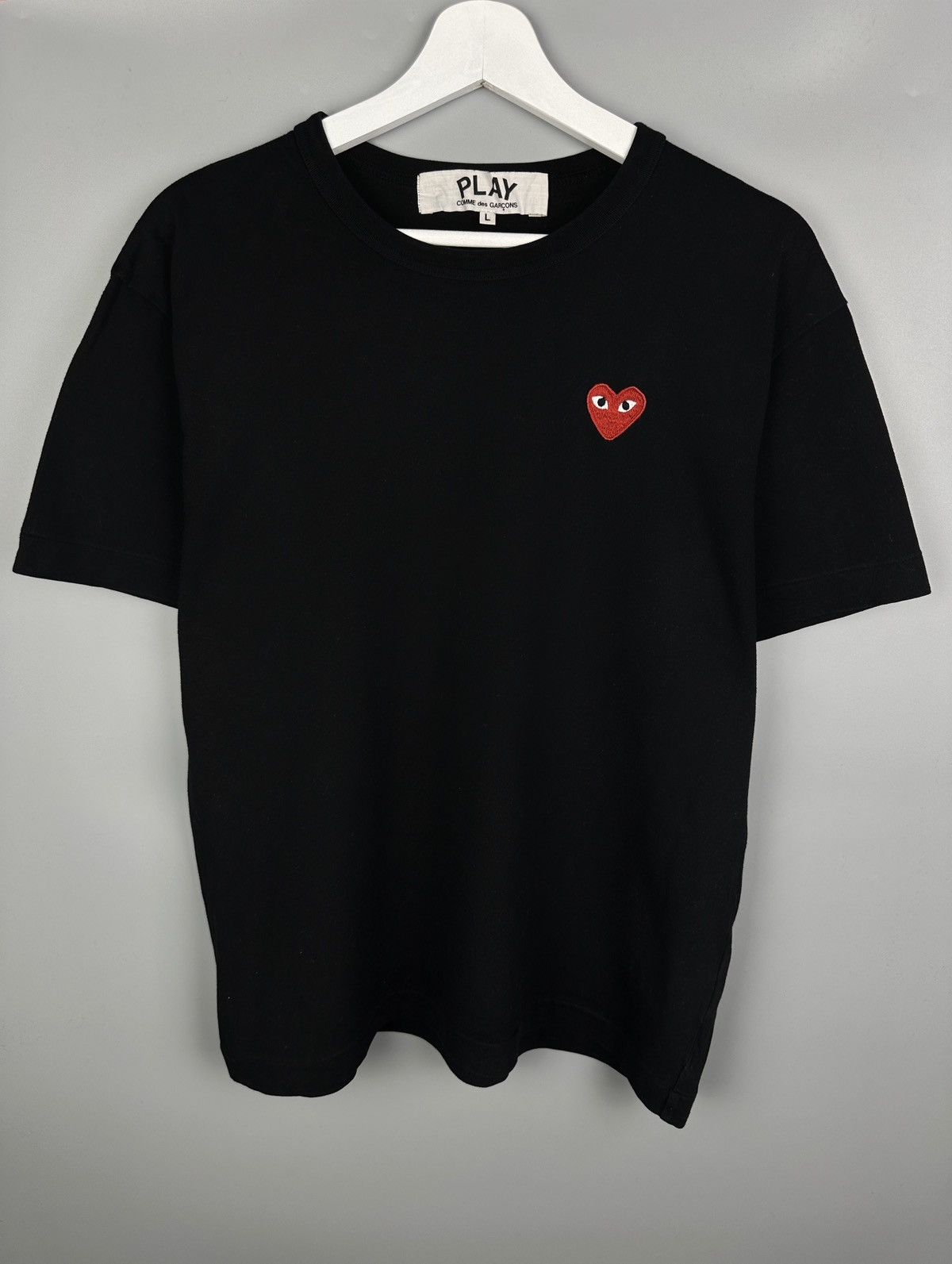 Comme des Garcons Comme Des Garcons Play T Shirt Tee CDG Homme Plus Size US L / EU 52-54 / 3 - 1 Thumbnail