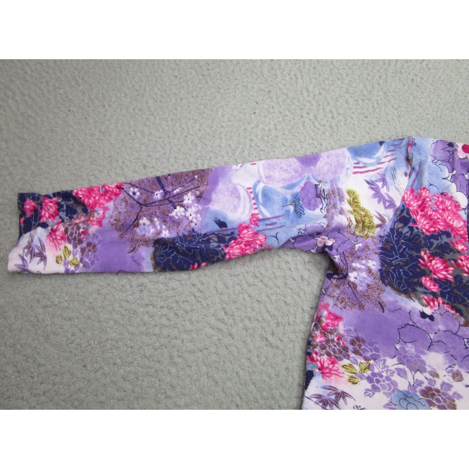 Vintage VINTAGE Karen Kane Shirt Womens L Purple Floral 3/4 Sleeve Jersey AOP Y2K Size L / US 10 / IT 46 - 4 Thumbnail