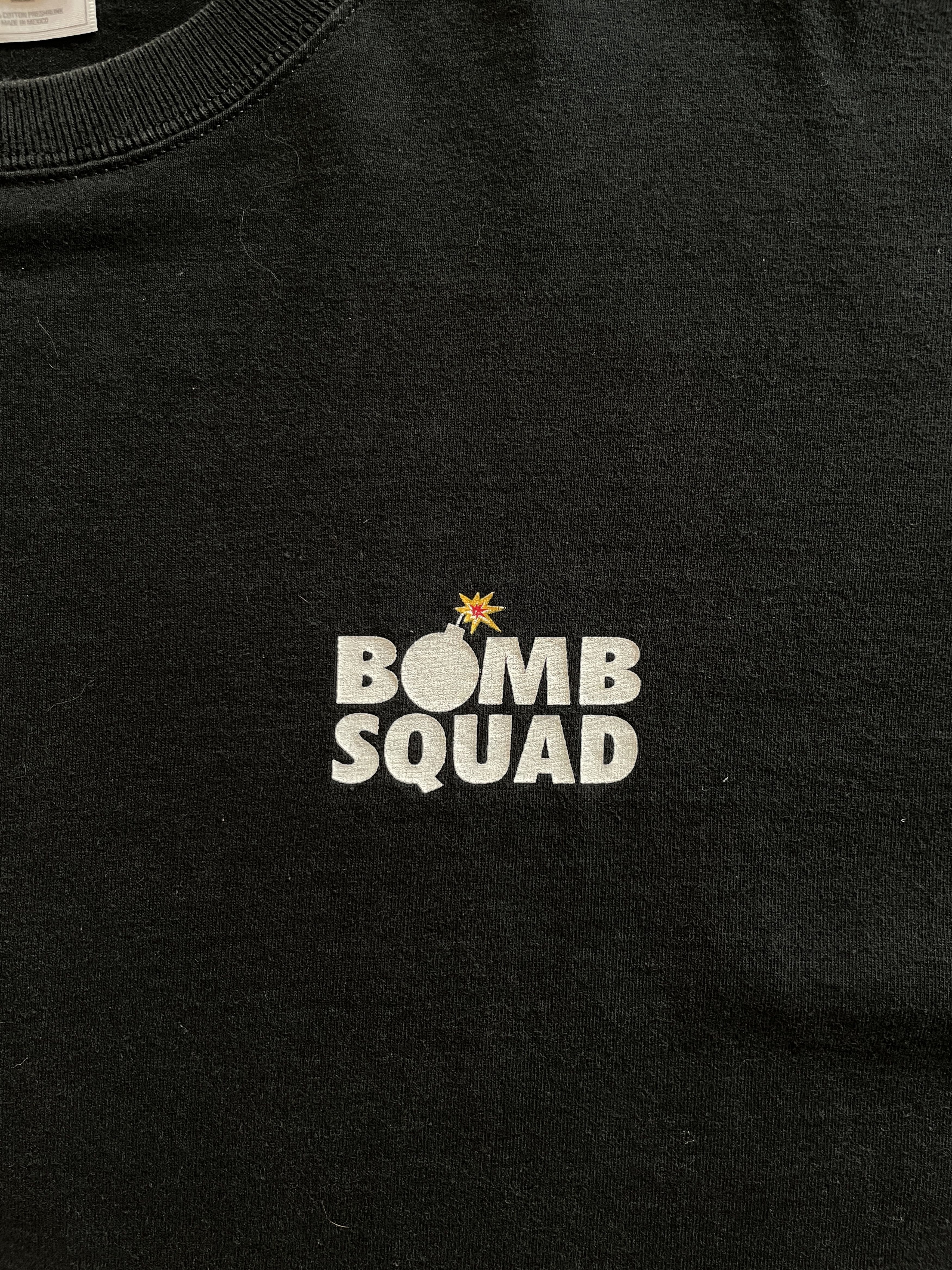 Vintage 2000s Boxy Bomb Technician Funny T-Shirt Size US XL / EU 56 / 4 - 4 Thumbnail