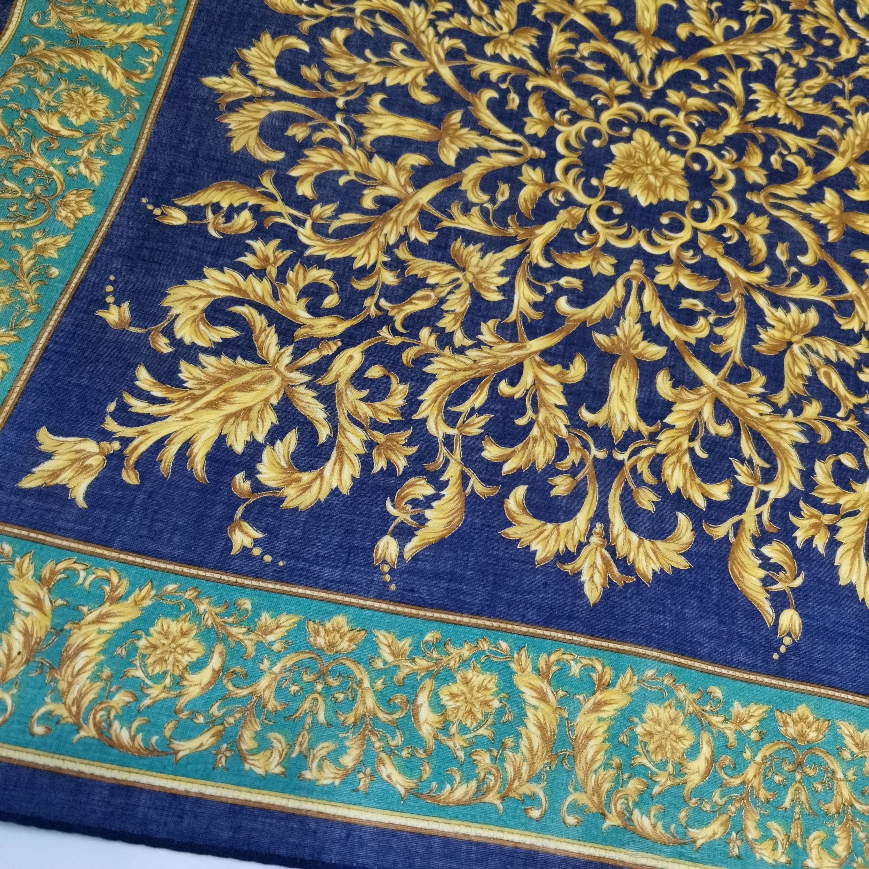 Pierre Balmain PIERRE BALMAIN HANDKERCHIEF/ BANDANA/ SCARF Size ONE SIZE - 9 Thumbnail