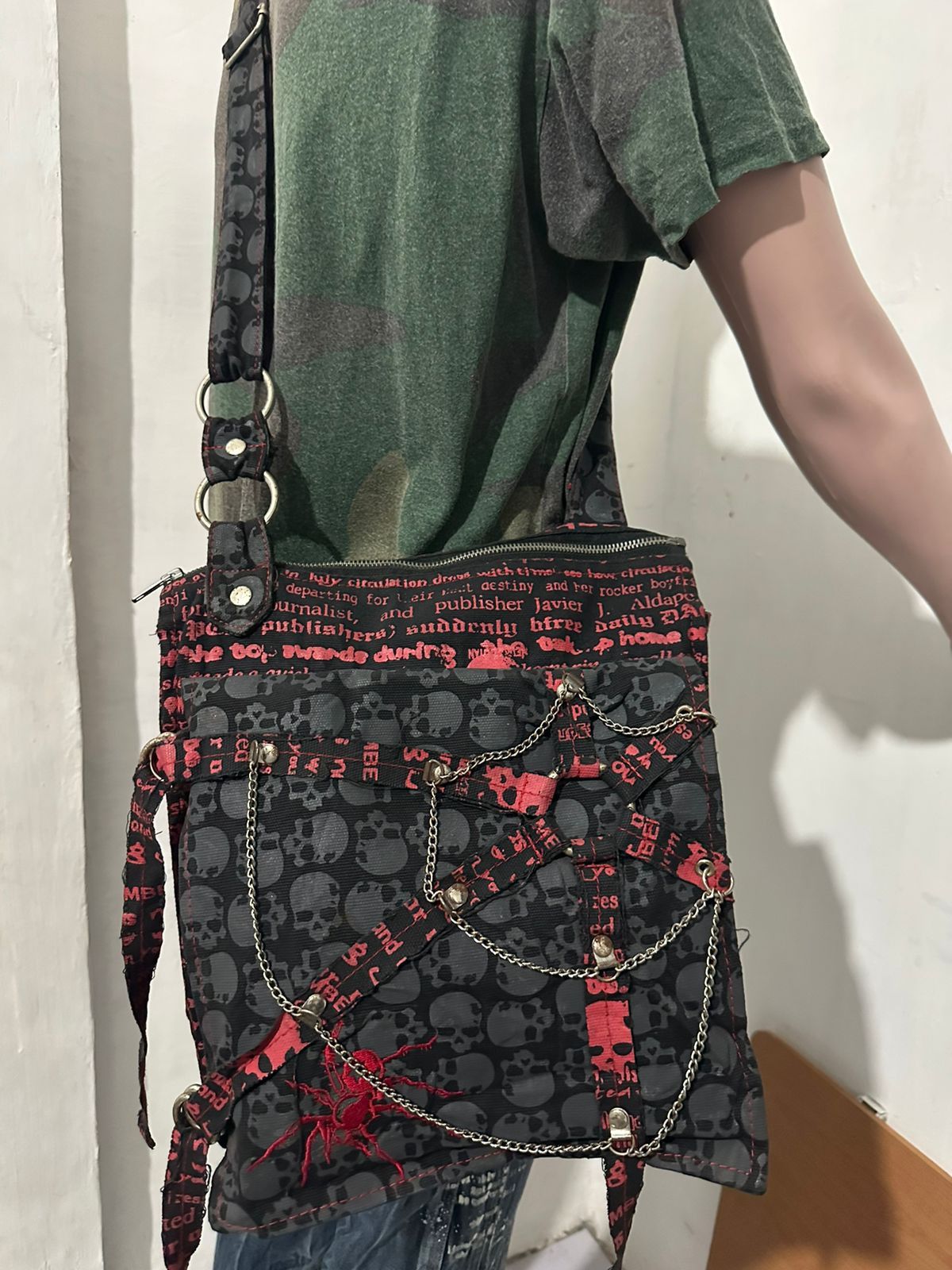 Japanese Brand Beautiful Punk Bondage Bag Skull Body Line Blood Storm Size ONE SIZE - 2 Thumbnail
