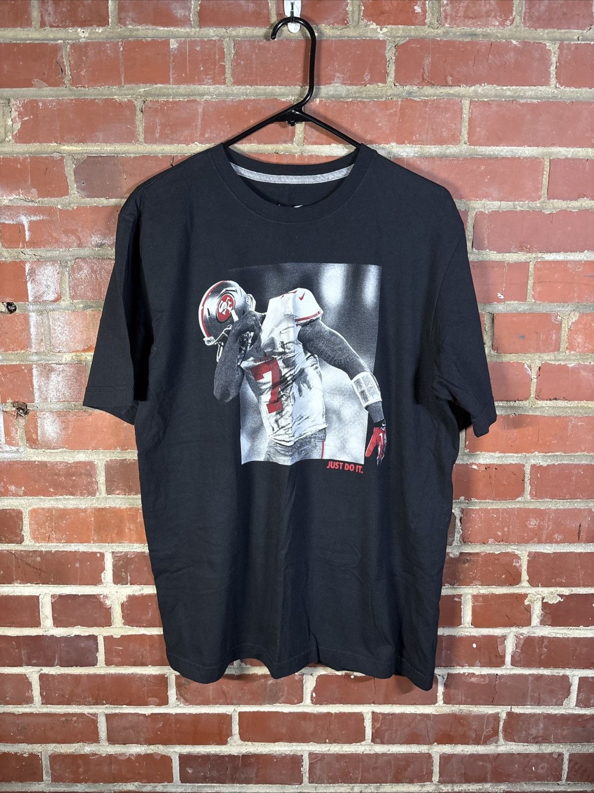 Nike Nike Colin Kaepernick San Francisco 49ers Just Do It Sz L Size US L / EU 52-54 / 3 - 1 Thumbnail
