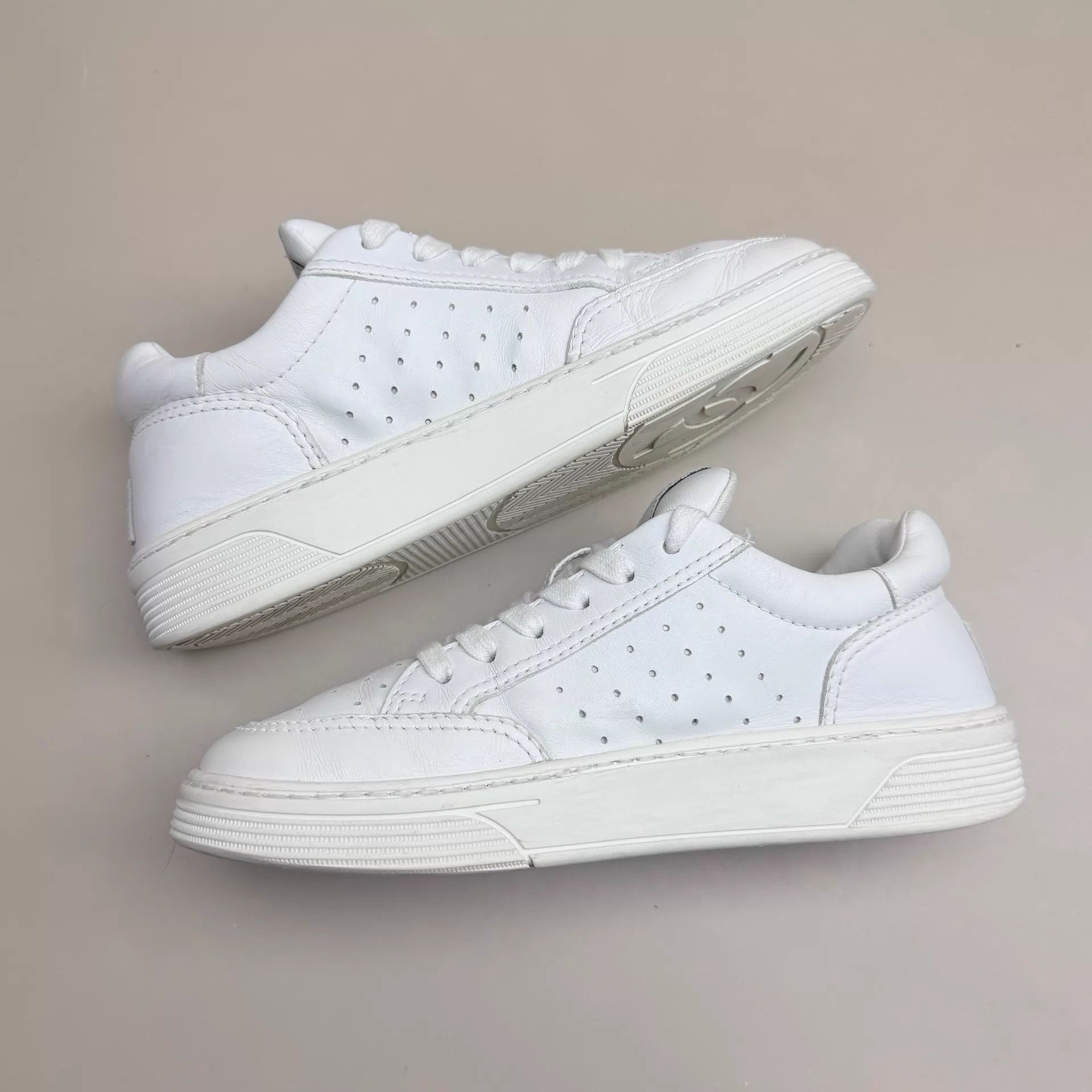 Chanel CHANEL White Logo Sneakers Women's 37 95 New Size US 6.5 / IT 36.5 - 5 Thumbnail