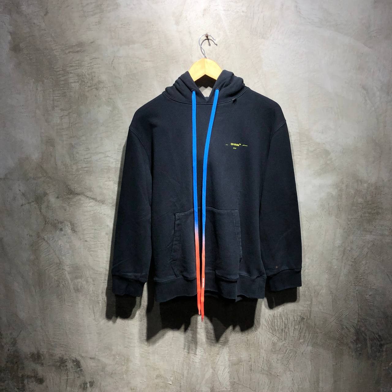 Off-White Off-White Acrylic arrows pull over hoodie Size US M / EU 48-50 / 2 - 11 Thumbnail