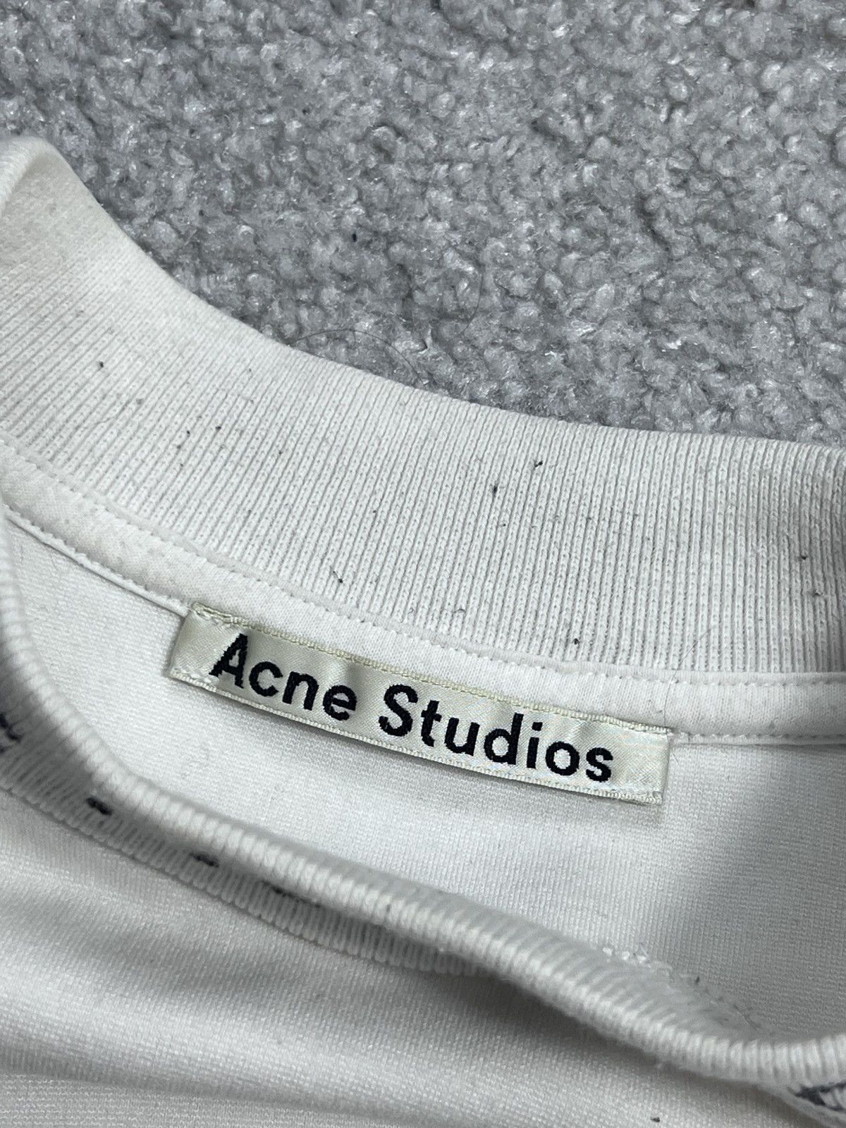 Acne Studios Acne Studios Navid Neck Logo White T Shirt Size M Size US M / EU 48-50 / 2 - 10 Thumbnail