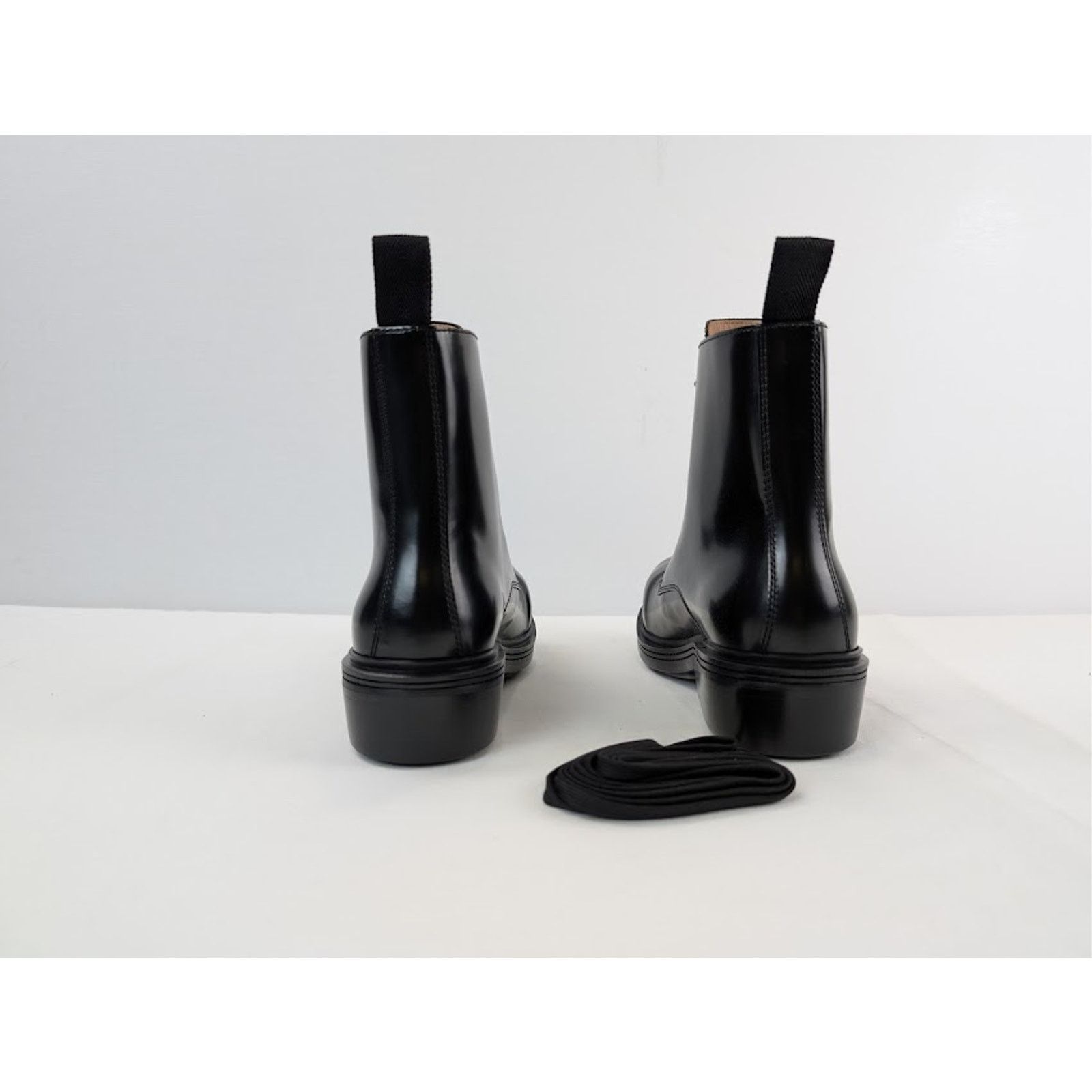 Bottega Veneta o1rshd1 Fireman Ankle Boots in Brushed Vinyl Black Size US 10 / EU 43 - 12 Thumbnail