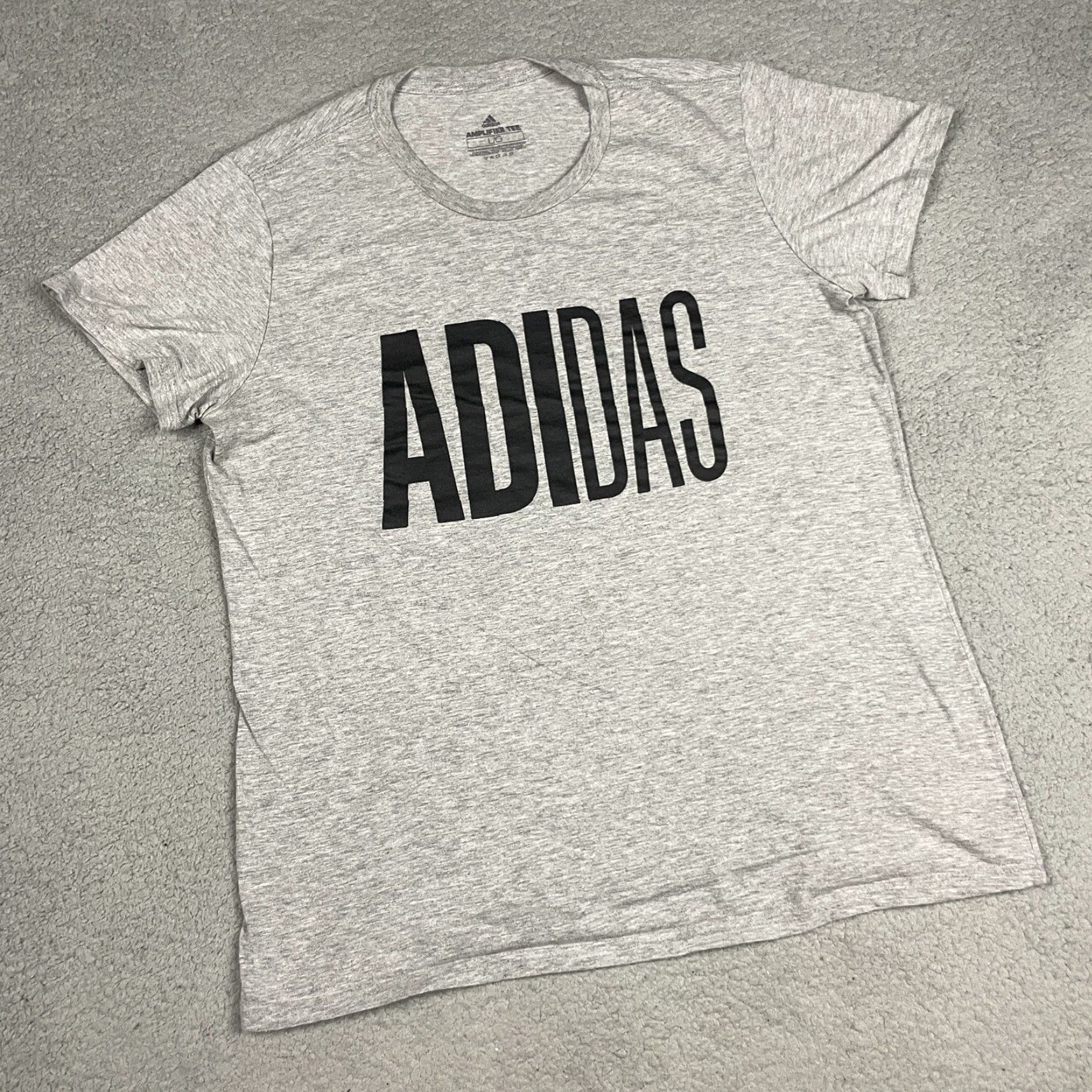 Adidas Adidas Amplifier T-Shirt Unisex Adults L Black Gray Logo Graphic Print Crew Neck Short Sleeve Modern Trefoil 2020 Size L / US 10 / IT 46 - 3 Thumbnail