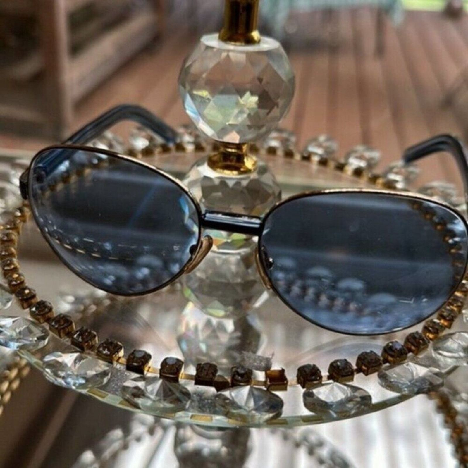Gucci Gucci Gold Frame Blue Lenses Authentic Sunglasses Size ONE SIZE - 4 Thumbnail