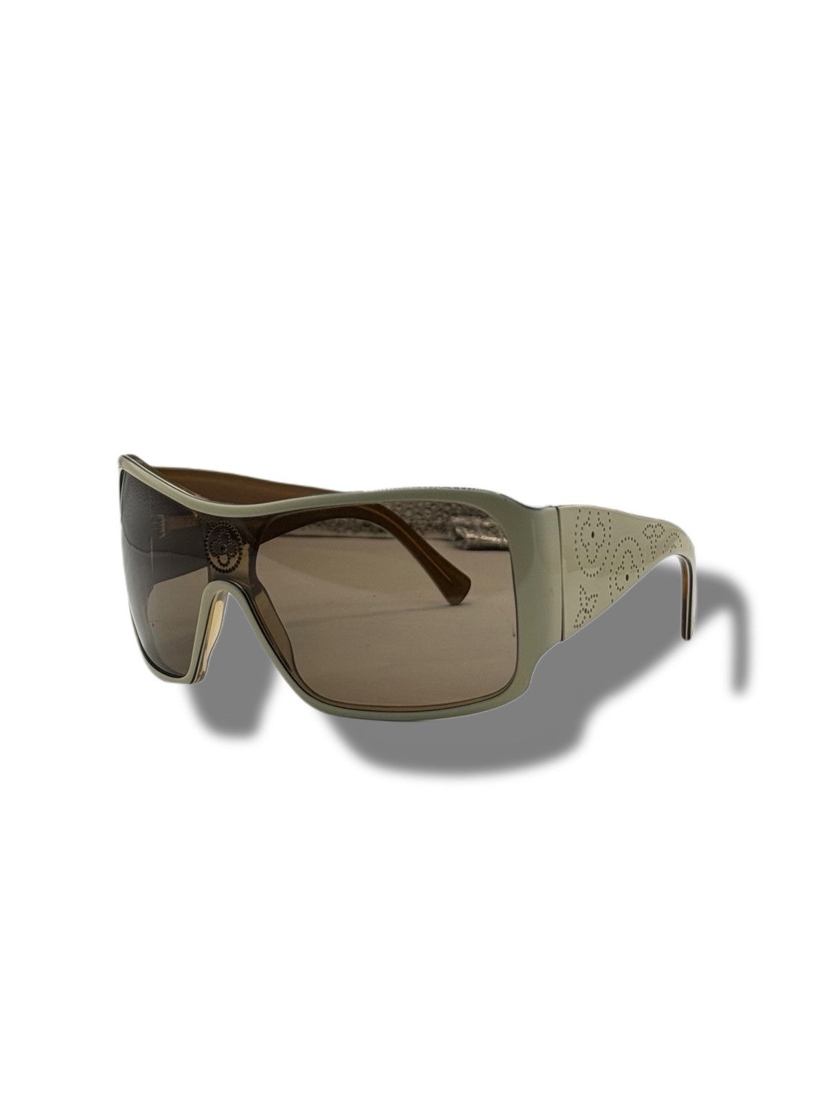 Louis Vuitton Monogram Mahina Sunglasses – Made in Italy display picture 3