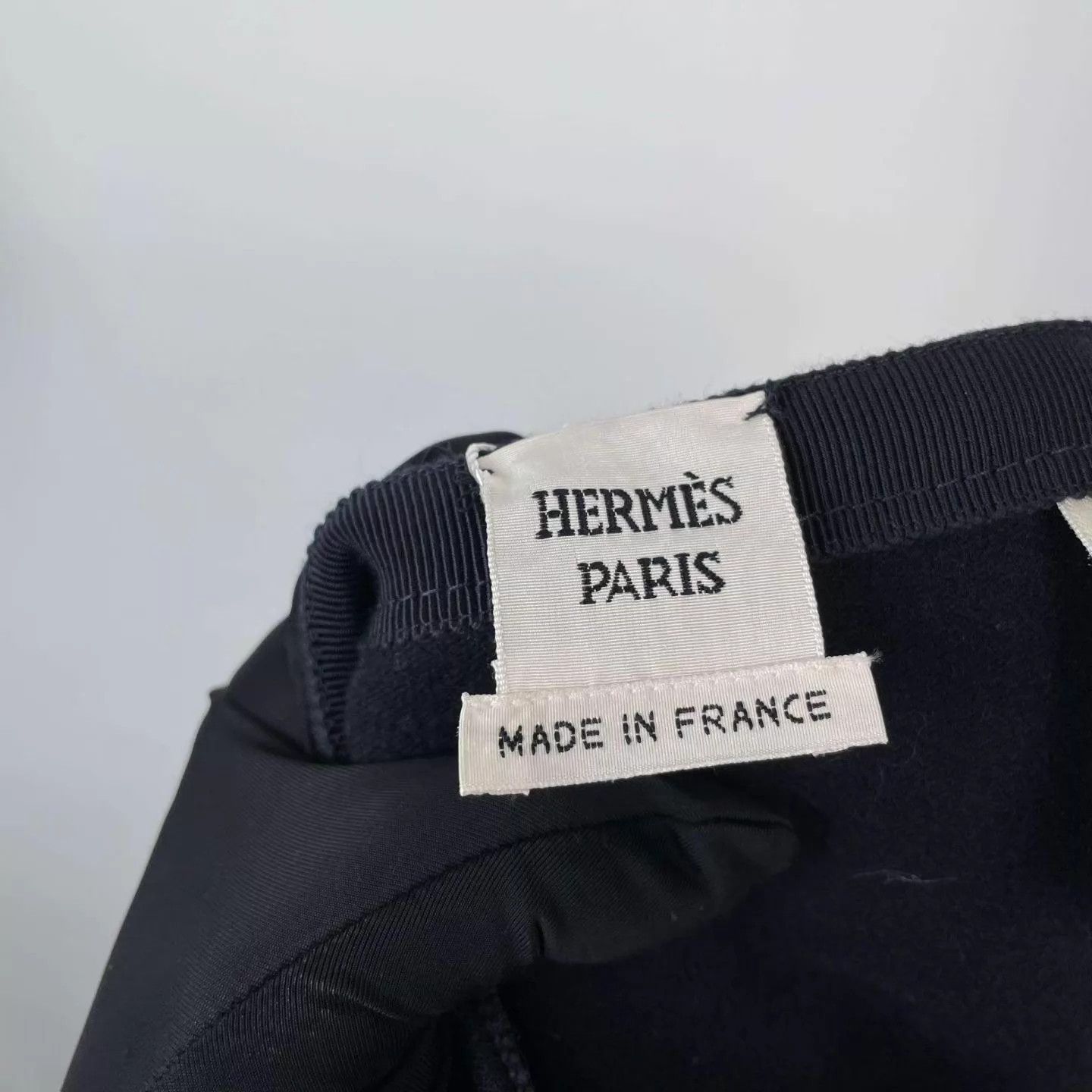 Hermes Hermes long A-line black wool skirt 36 Size 26" / US 2 / IT 38 - 4 Thumbnail