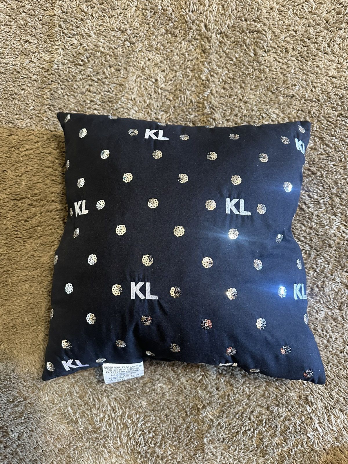Karl Lagerfeld × Vintage Vintage karl lagerfeld “black and sliver” decorative pillow Size ONE SIZE - 1 Thumbnail