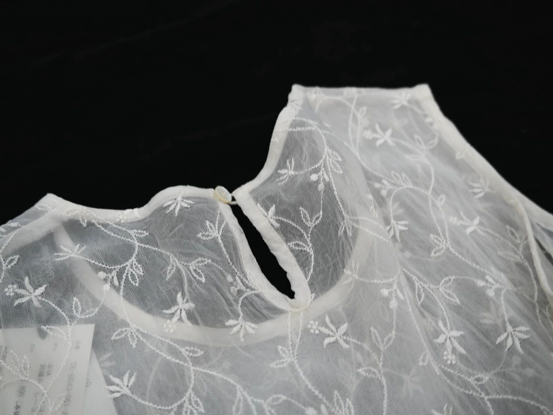 Comme des Garcons Comme des Garçons Tricot 2010SS Cream Embroidered Top Size M / US 6-8 / IT 42-44 - 6 Thumbnail