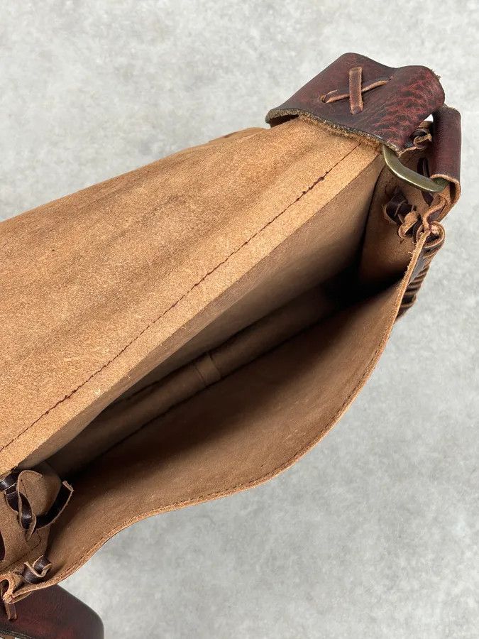 Dsquared2 2000s Dsquared2 Brown Leather Studded Crossbody Bag Size ONE SIZE - 17 Thumbnail