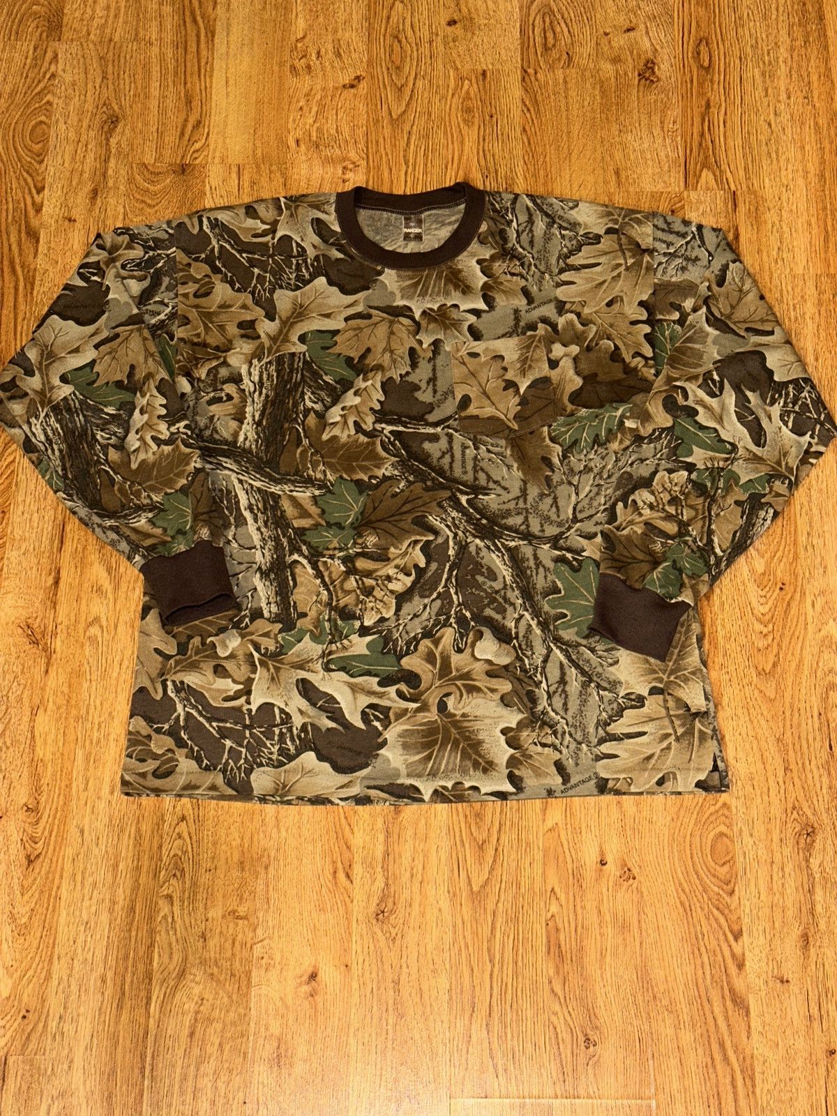 Realtree Vtg 80s 90s ADVANTAGE Tree Leaf Camo Pocket Tee Long Sleeve Size US XL / EU 56 / 4 - 6 Thumbnail