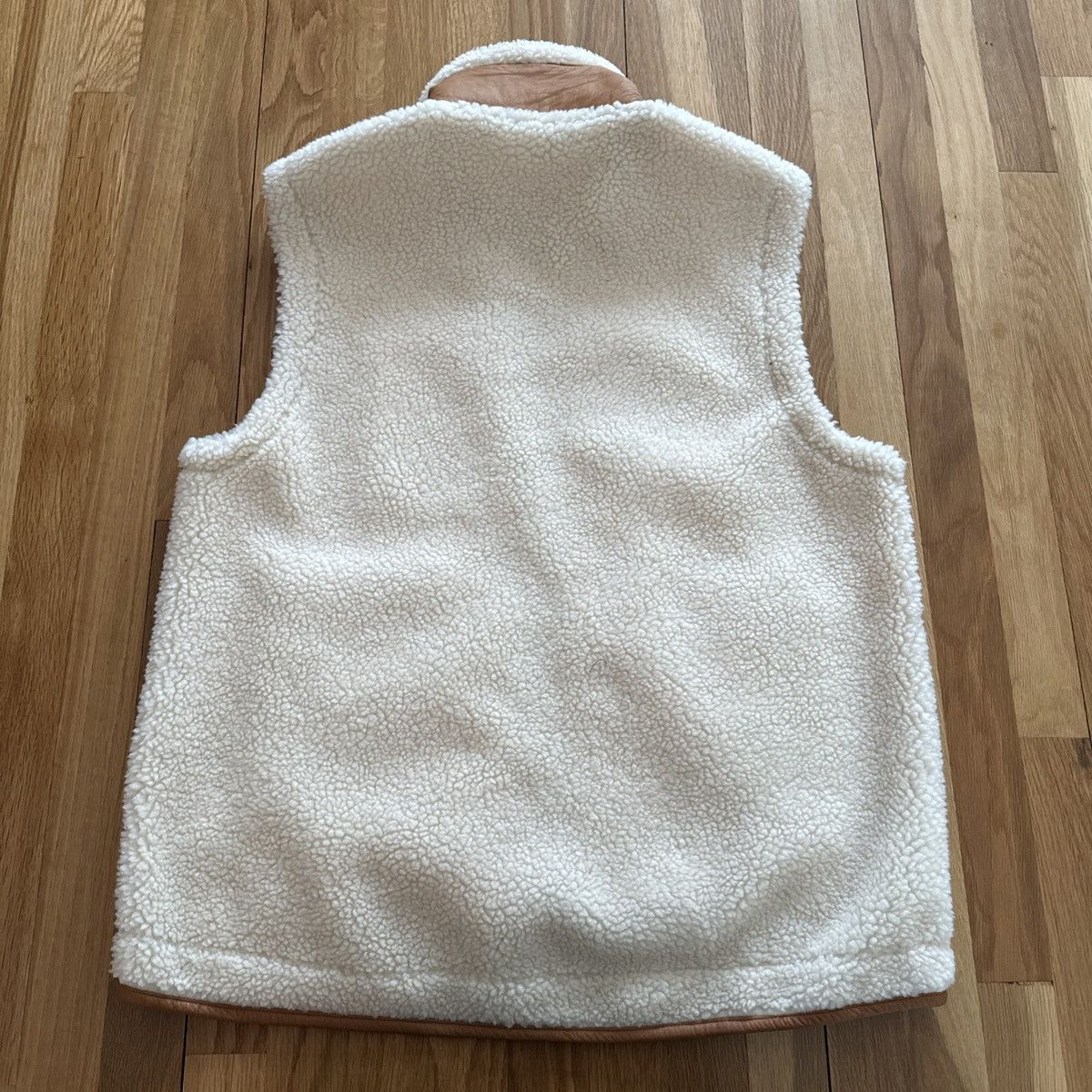 Orvis Leather Trim Pile Fleece Sherpa Vest