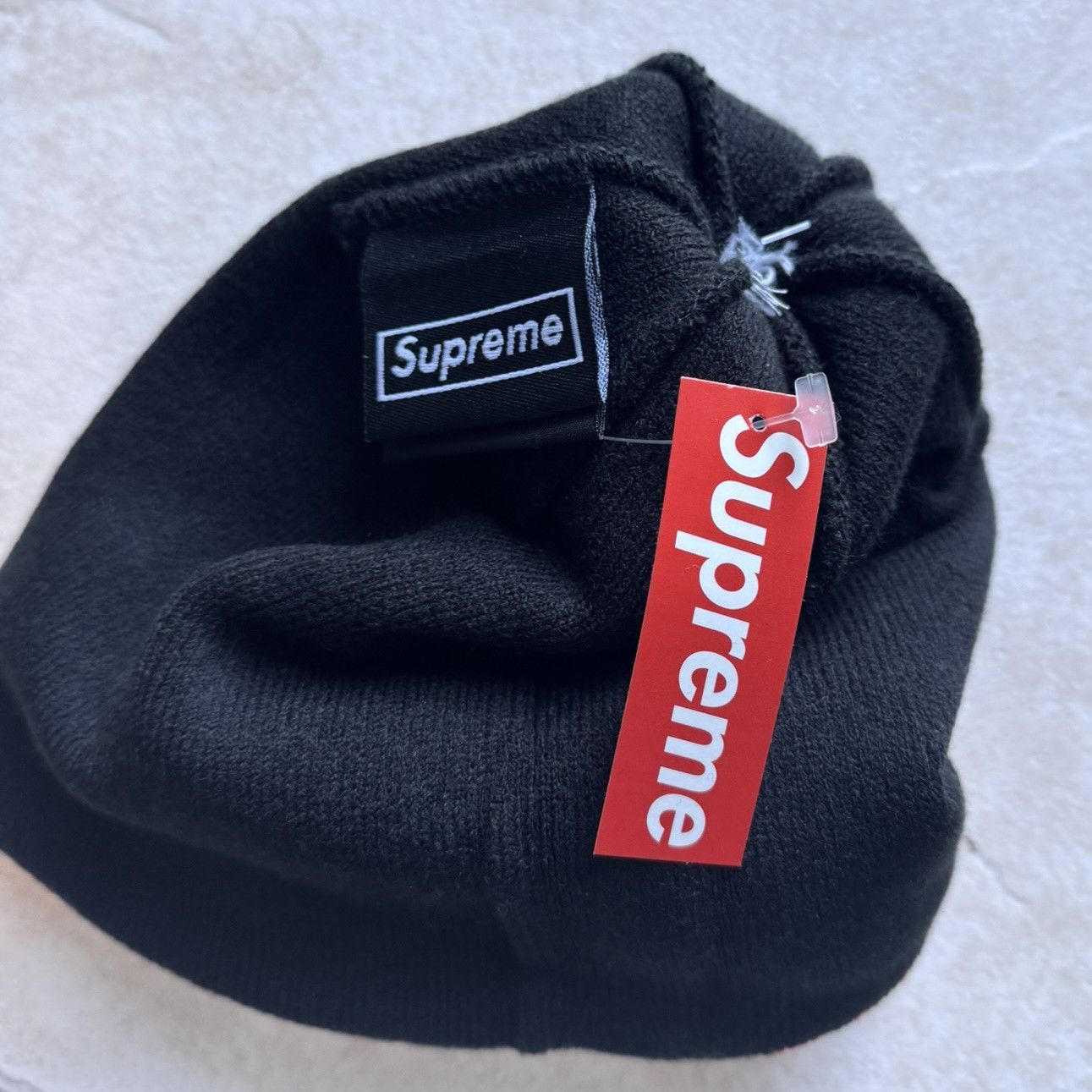 Supreme Supreme x New Era Script Cuff Beanie FW 19 BLACK Size ONE SIZE - 8 Thumbnail
