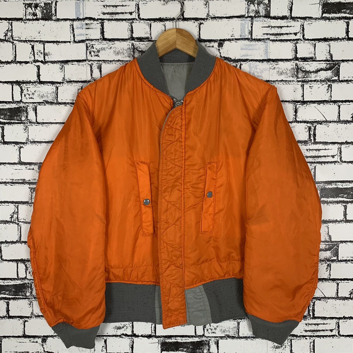 Alpha Industries Alpha Industries Riversible Bomber Jacket Size US S / EU 44-46 / 1 - 14 Thumbnail