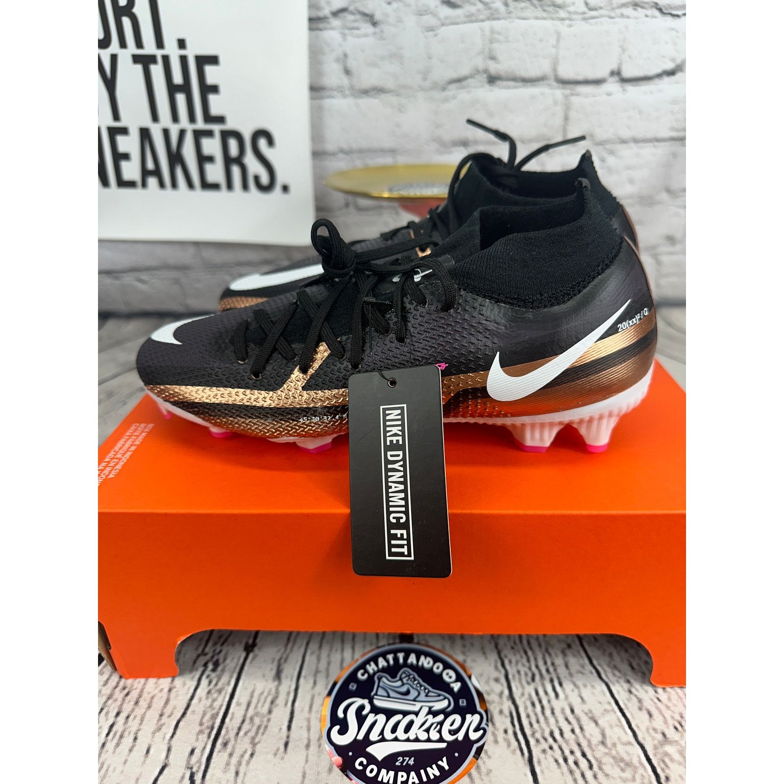 Nike Nike Phantom GT2 Pro DF FG Soccer Cleats Womens 7 Black Size US 7 / IT 37 - 3 Thumbnail
