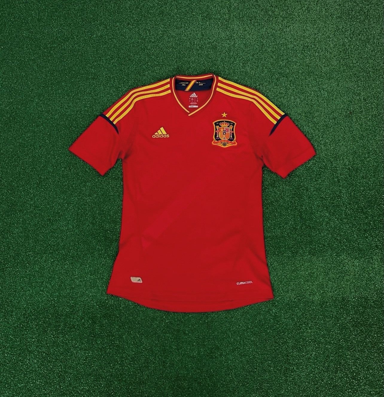 Adidas Spain Euro 2012 Home Kit Size US S / EU 44-46 / 1 - 1 Thumbnail