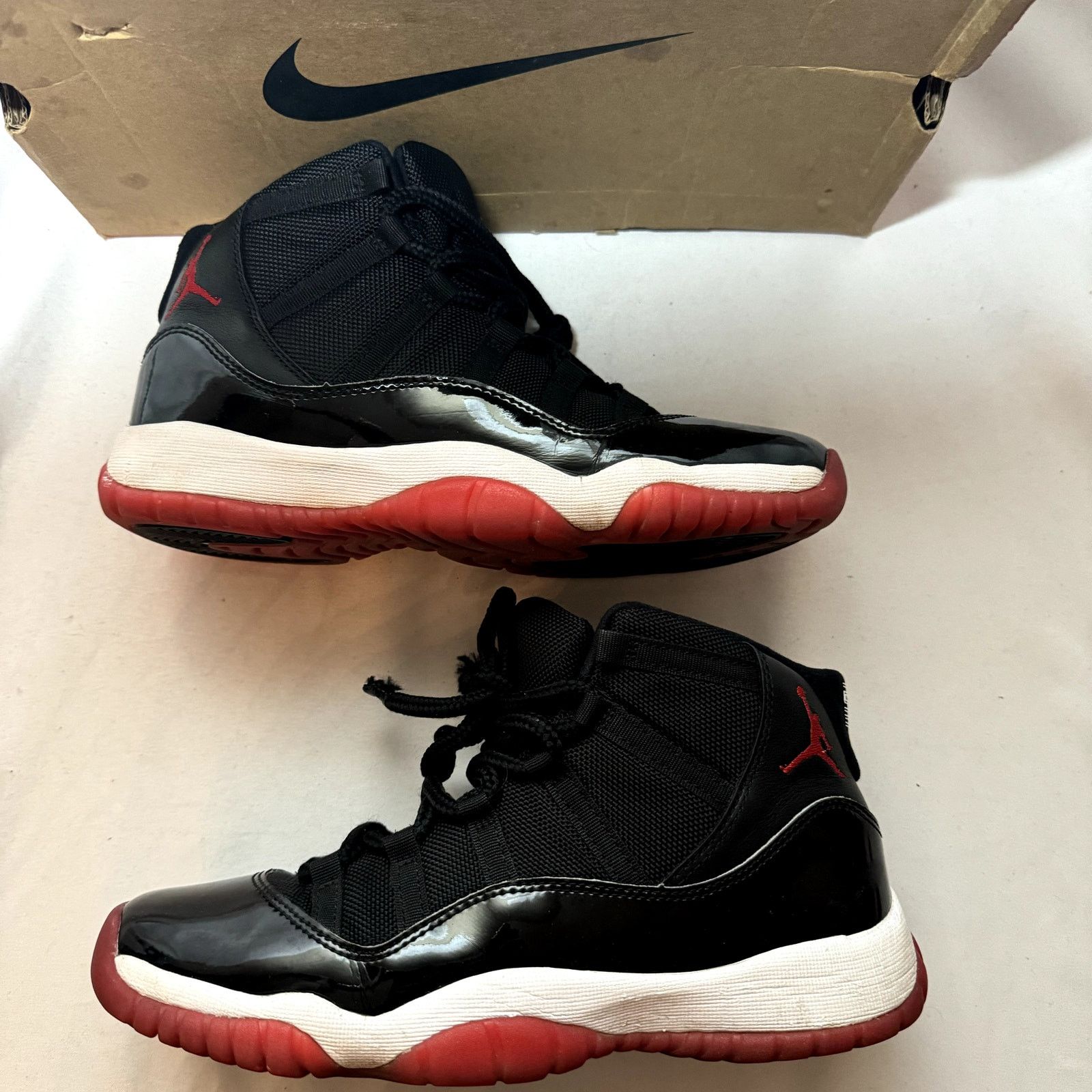 Jordan Brand × Nike Size 7 - Nike Air Jordan 11 Retro GS Bred 2019 Men's Shoes Size US 7 / EU 40 - 2 Thumbnail