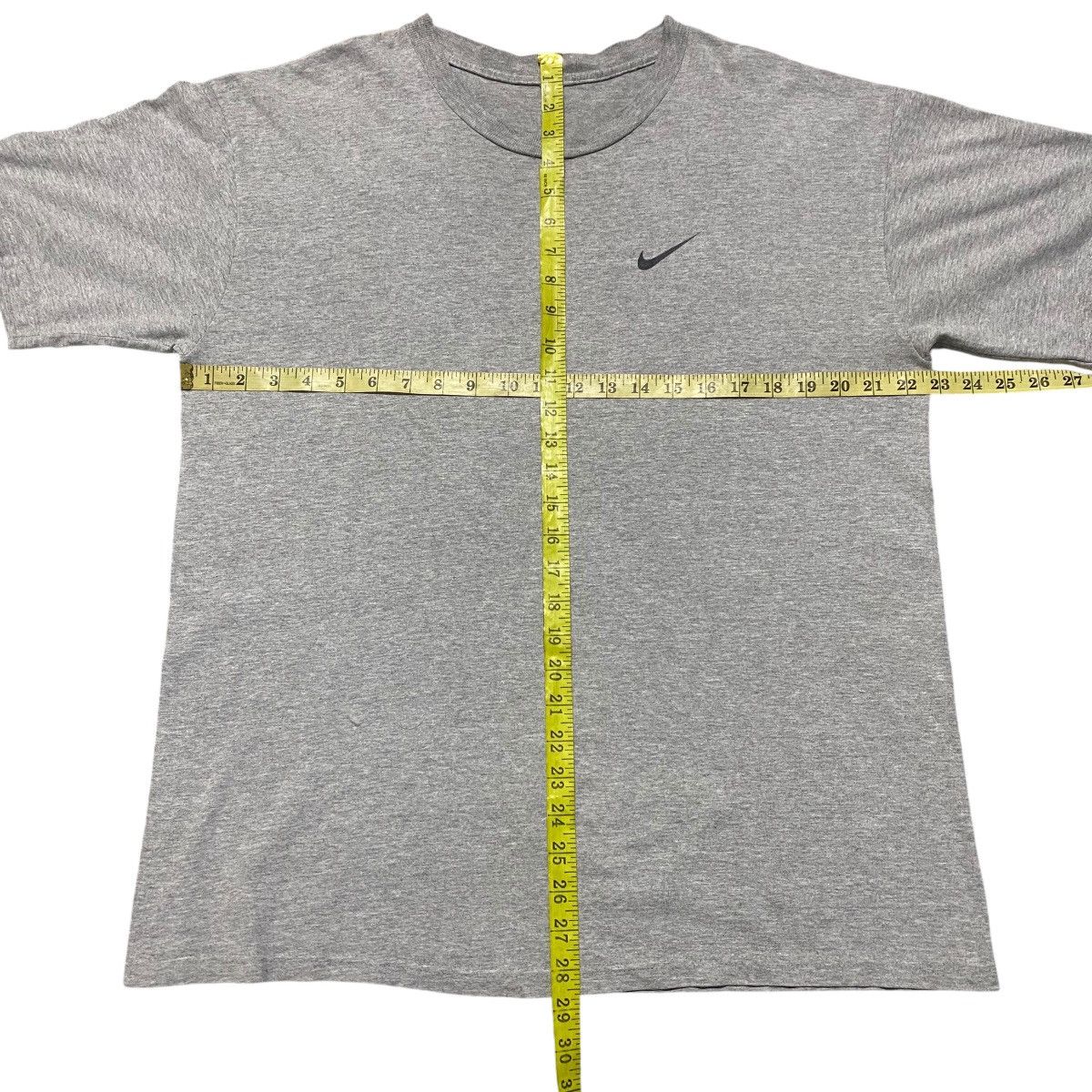Vintage Vintage 90s Nike Shirt Spellout Backhit Size US L / EU 52-54 / 3 - 12 Thumbnail
