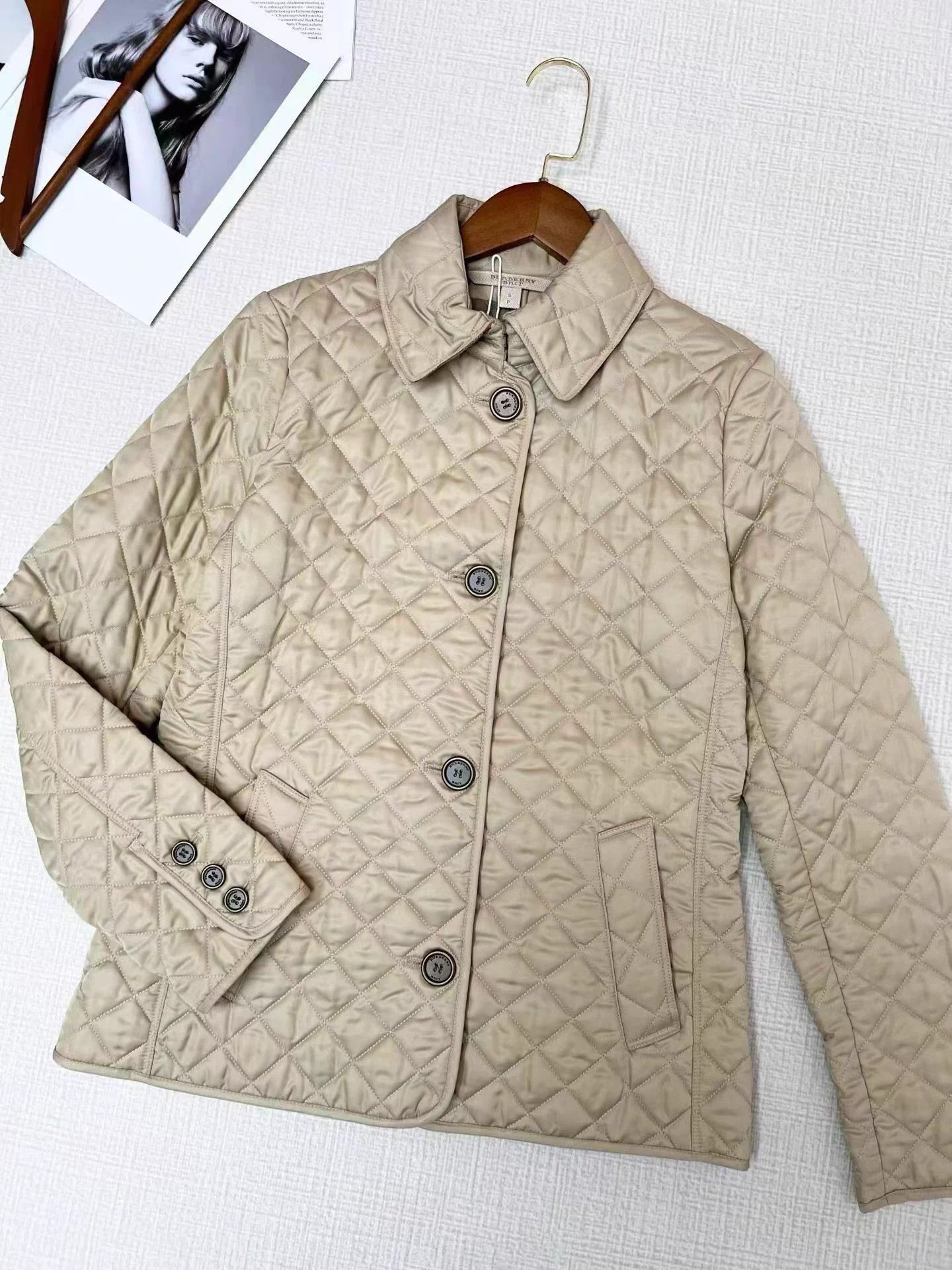 Burberry Burberry Women's S Cotton Puffer Jacket Size S / US 4 / IT 40 - 1 Thumbnail