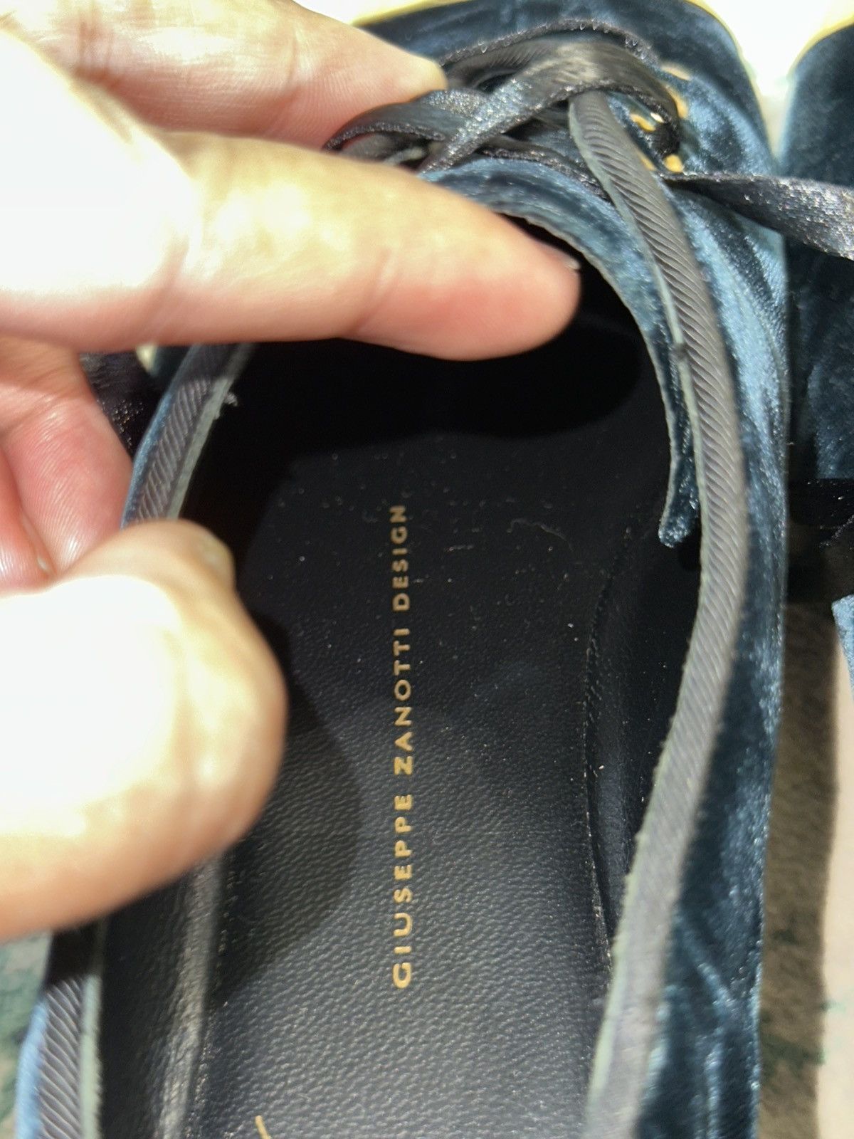 Giuseppe Zanotti Giuseppe Zanotti Black Velvet Metal Cap Toe Oxfords Size 37 Size US 7 / IT 37 - 18 Thumbnail